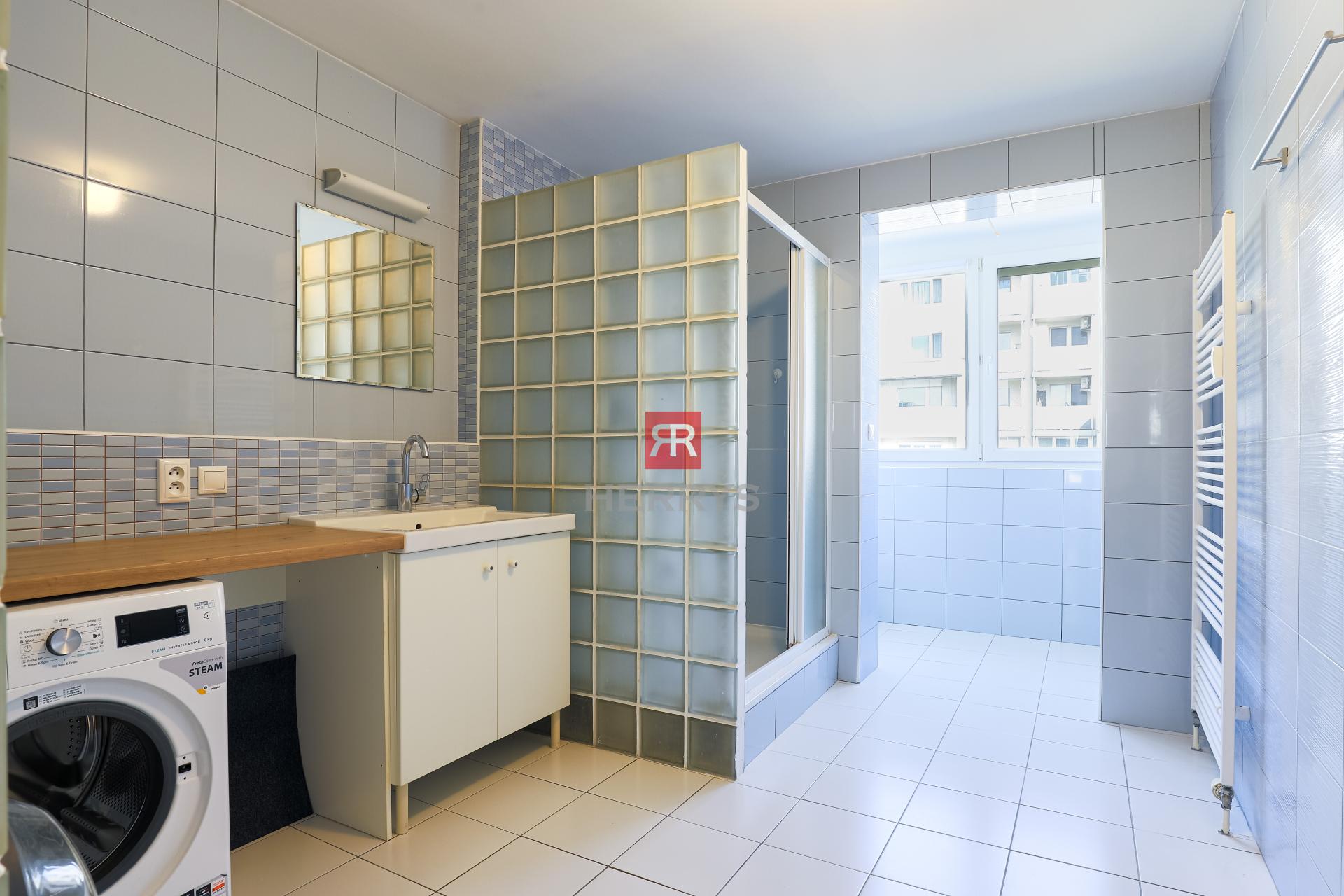 HERRYS - For rent 3-room apartment, Tománkova street. Small pet allowed