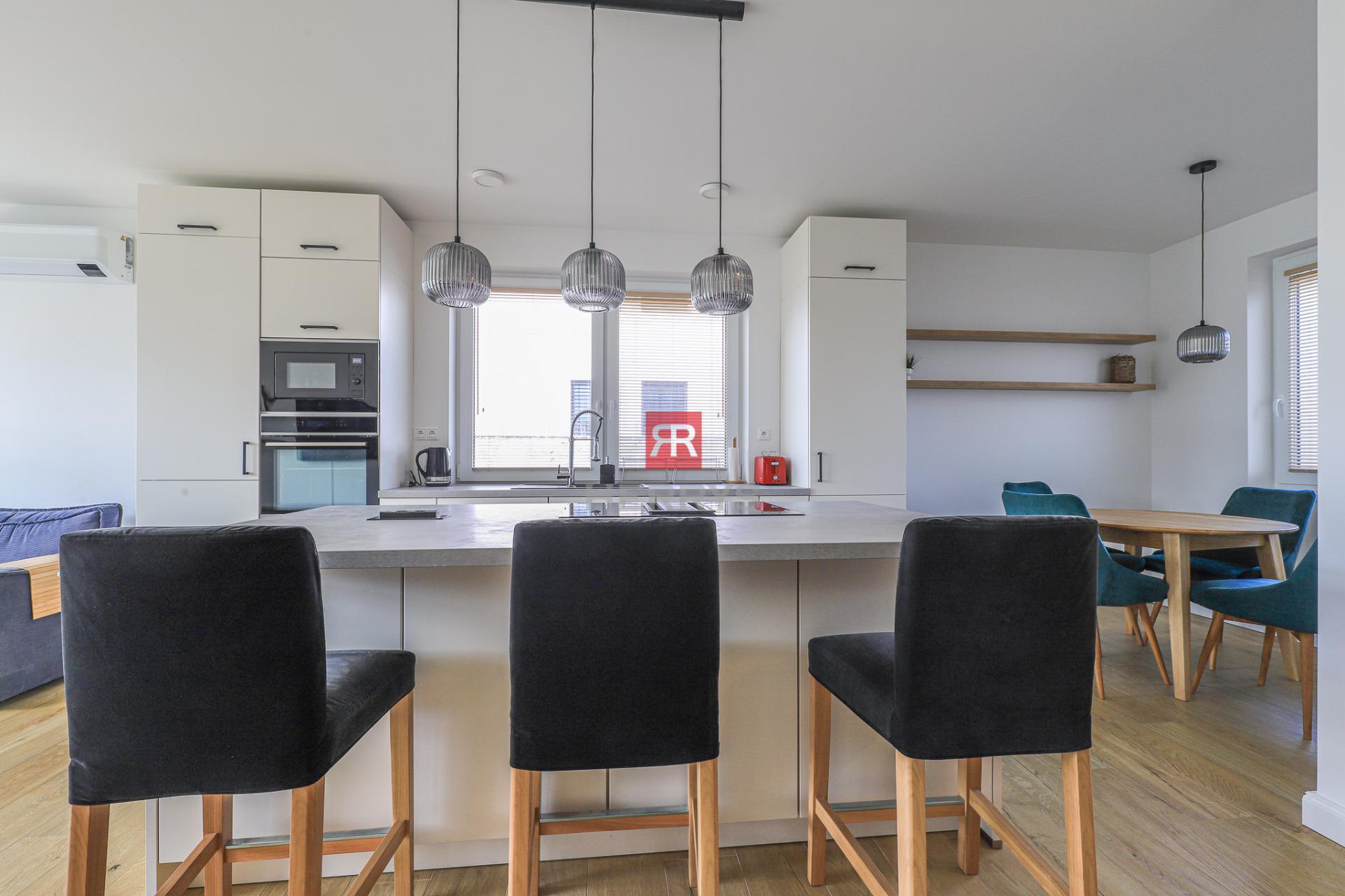 HERRYS - Modern 4-bedroom house with a garden for sale in Bernolákovo