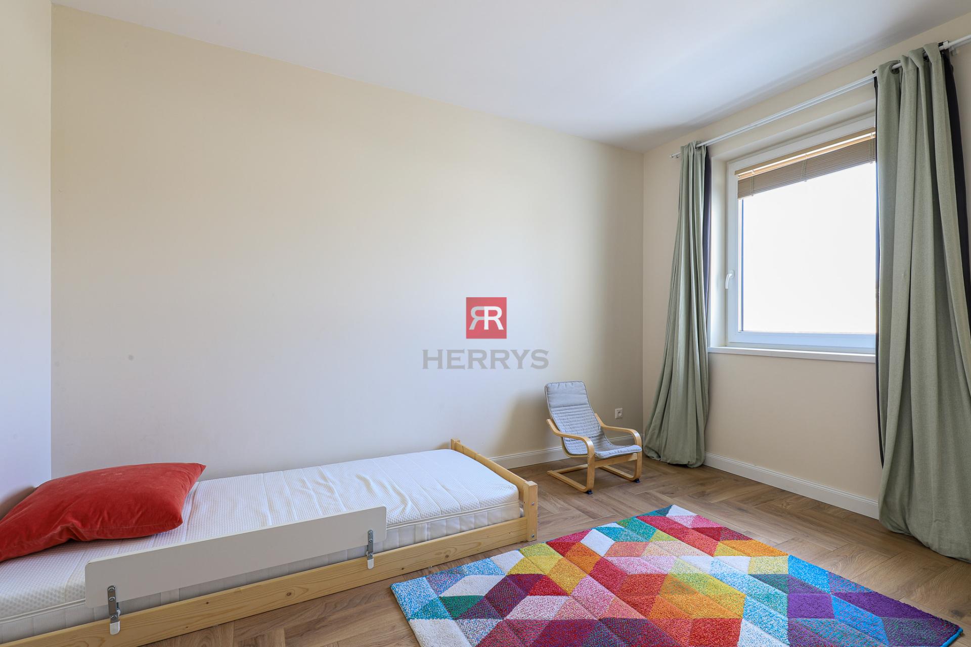 HERRYS - Modern 4-bedroom house with a garden for sale in Bernolákovo