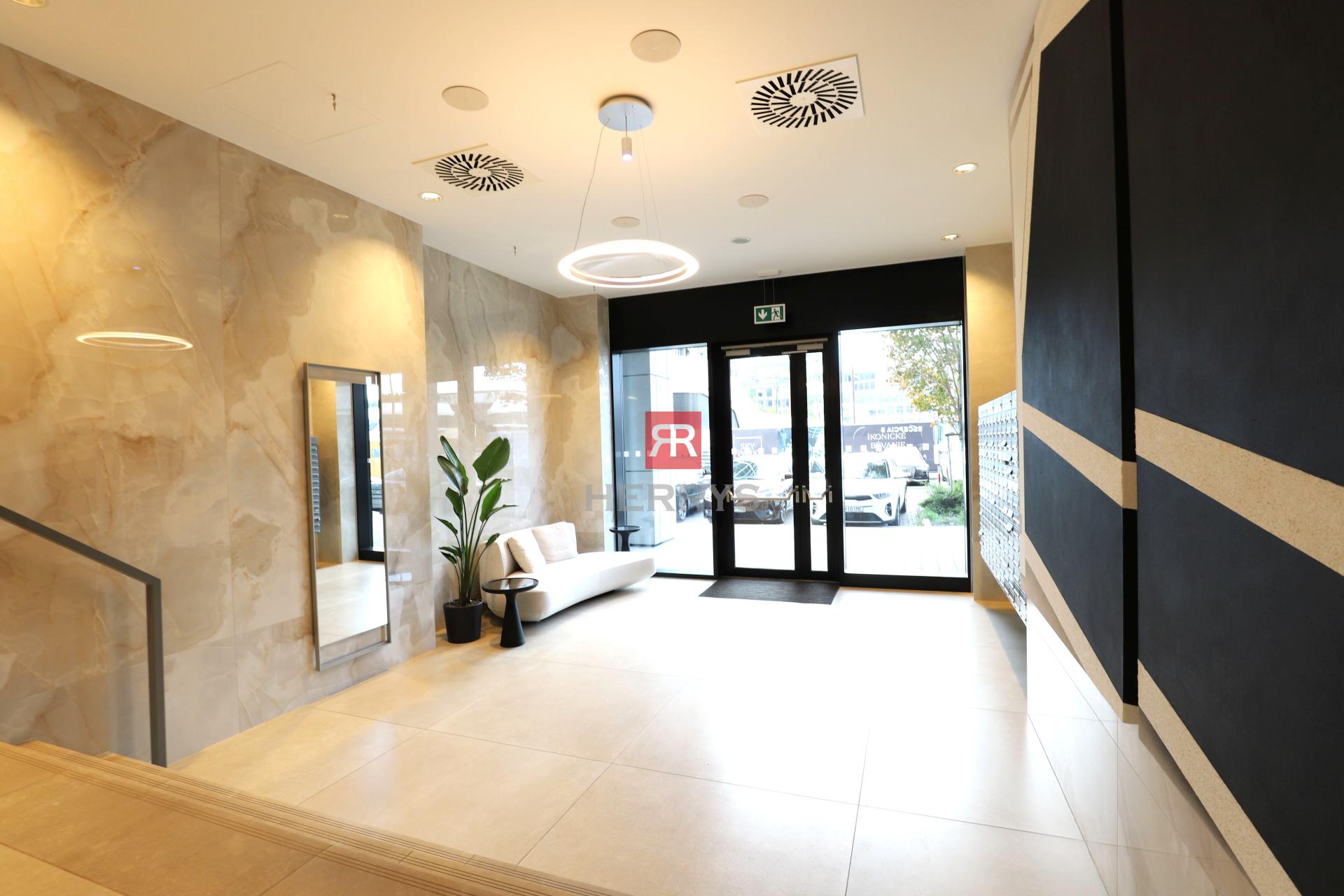 HERRYS - Exclusive, designer 3-room apartment for rent in the premium METROPOLIS complex