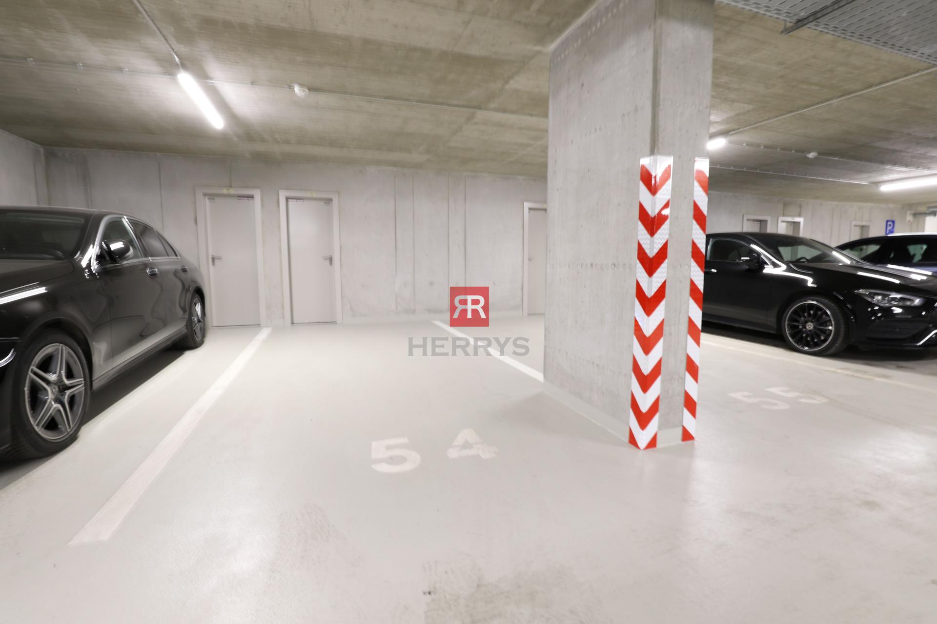 HERRYS - Exclusive, designer 3-room apartment for rent in the premium METROPOLIS complex