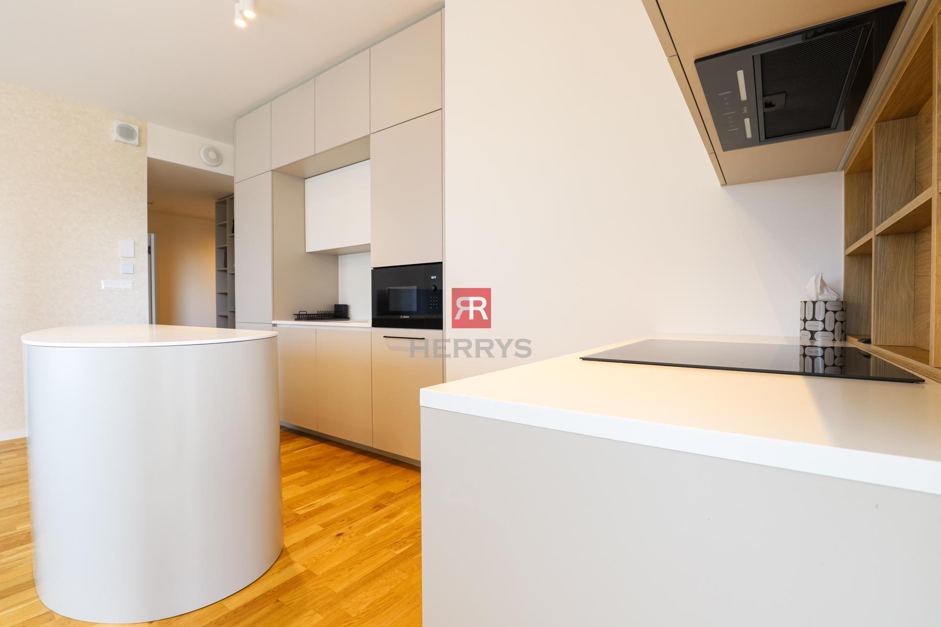 HERRYS - Exclusive, designer 3-room apartment for rent in the premium METROPOLIS complex