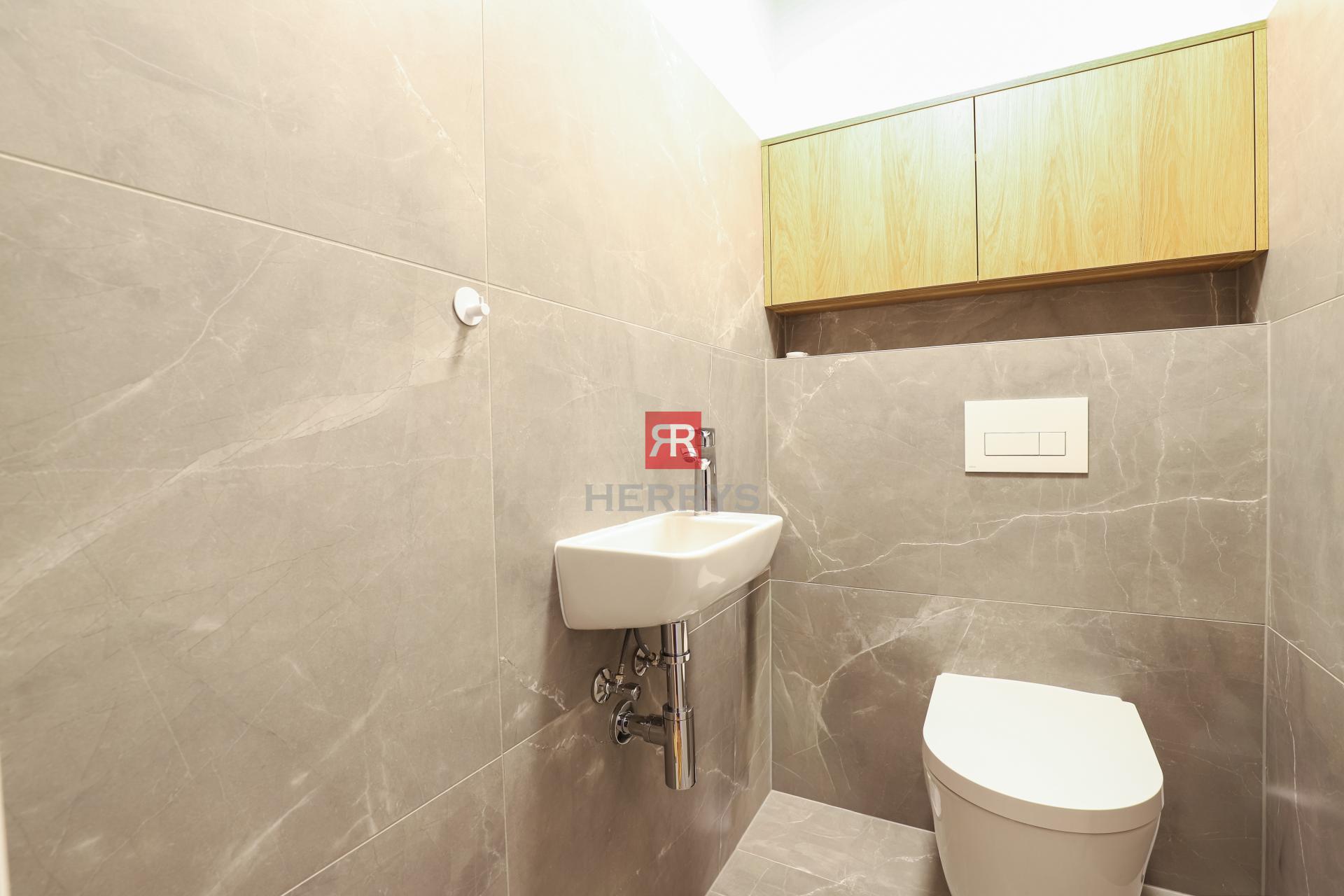 HERRYS - Exclusive, designer 3-room apartment for rent in the premium METROPOLIS complex