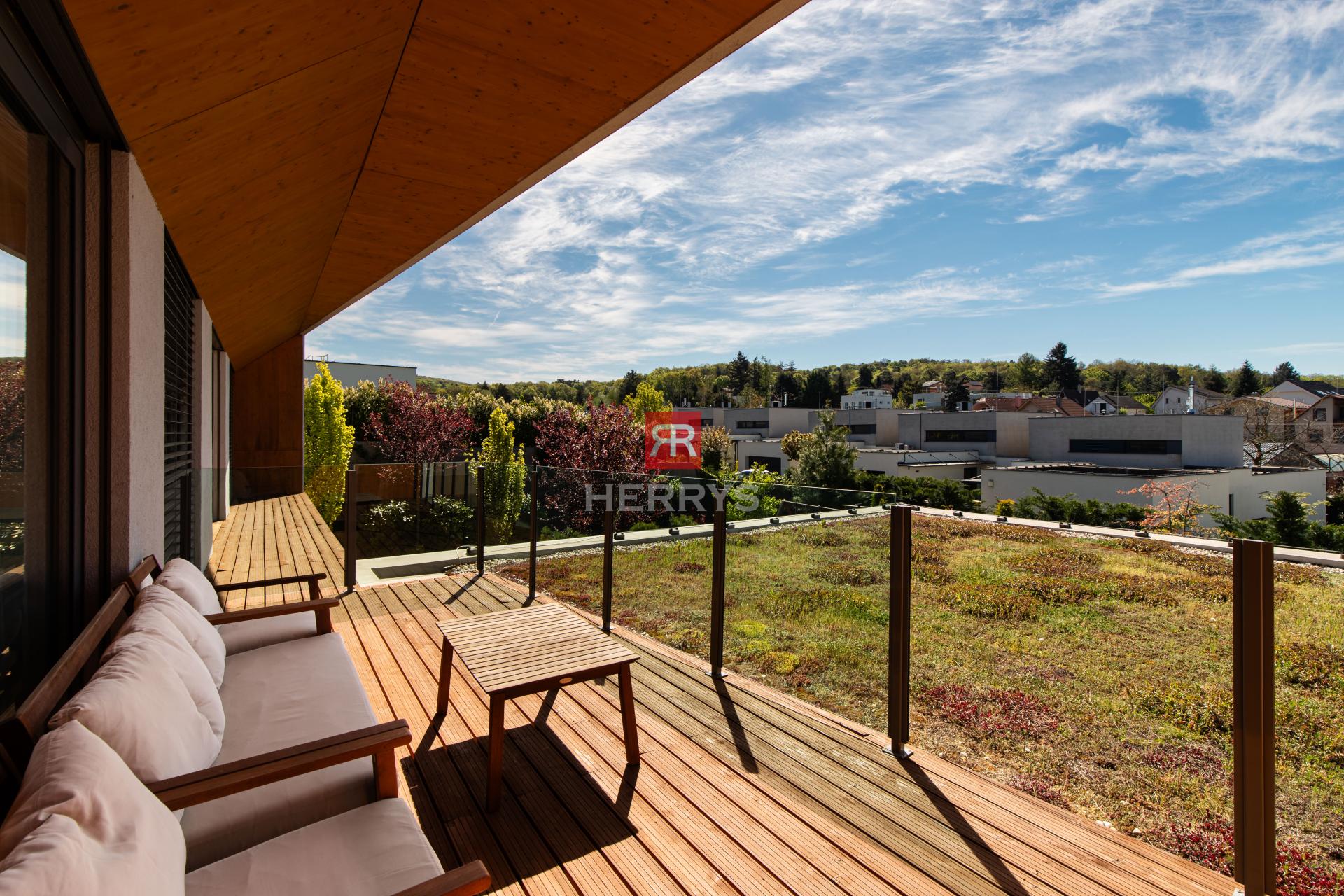 HERRYS - Exclusive 5-room family house for sale in the attractive Záhorské sady project
