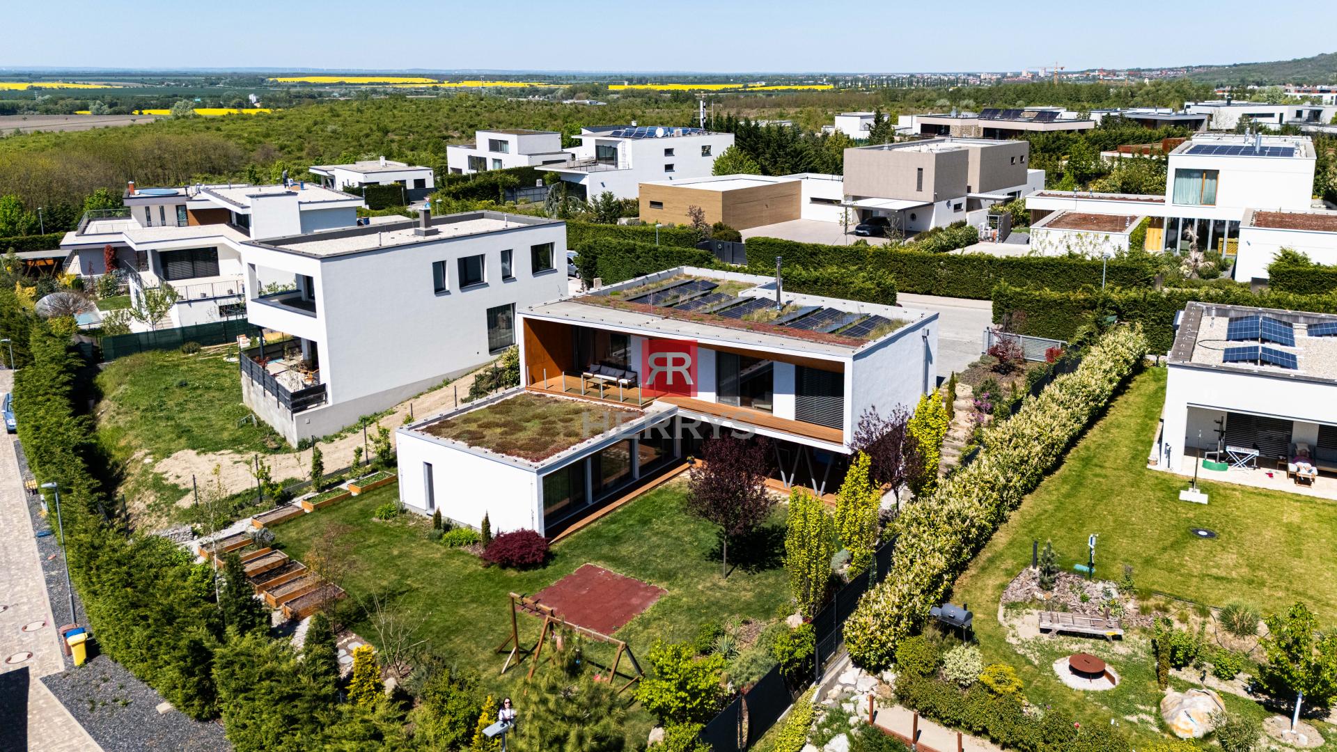 HERRYS - Exclusive 5-room family house for sale in the attractive Záhorské sady project