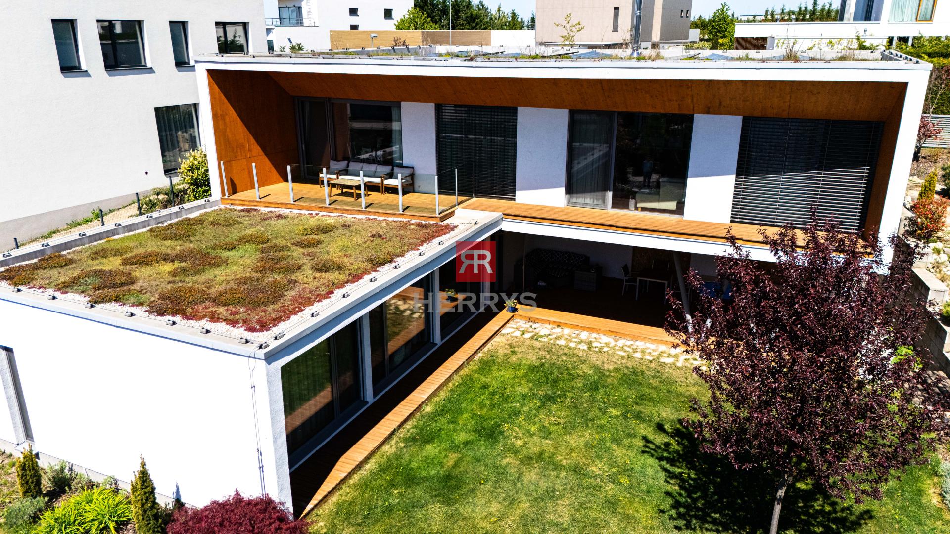 HERRYS - Exclusive 5-room family house for sale in the attractive Záhorské sady project