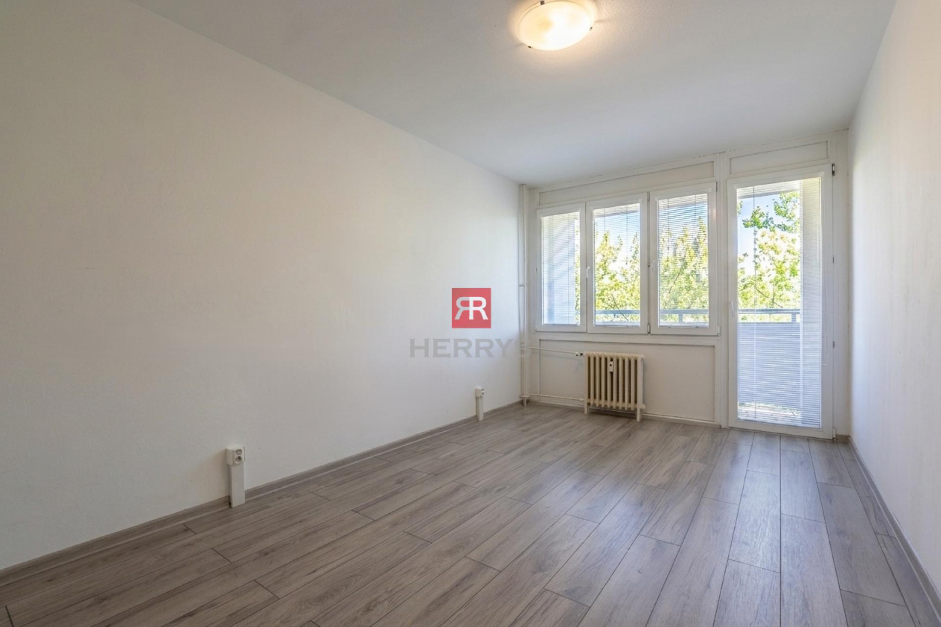 HERRYS - 3 bedroom apartment for rent in a sought-after location