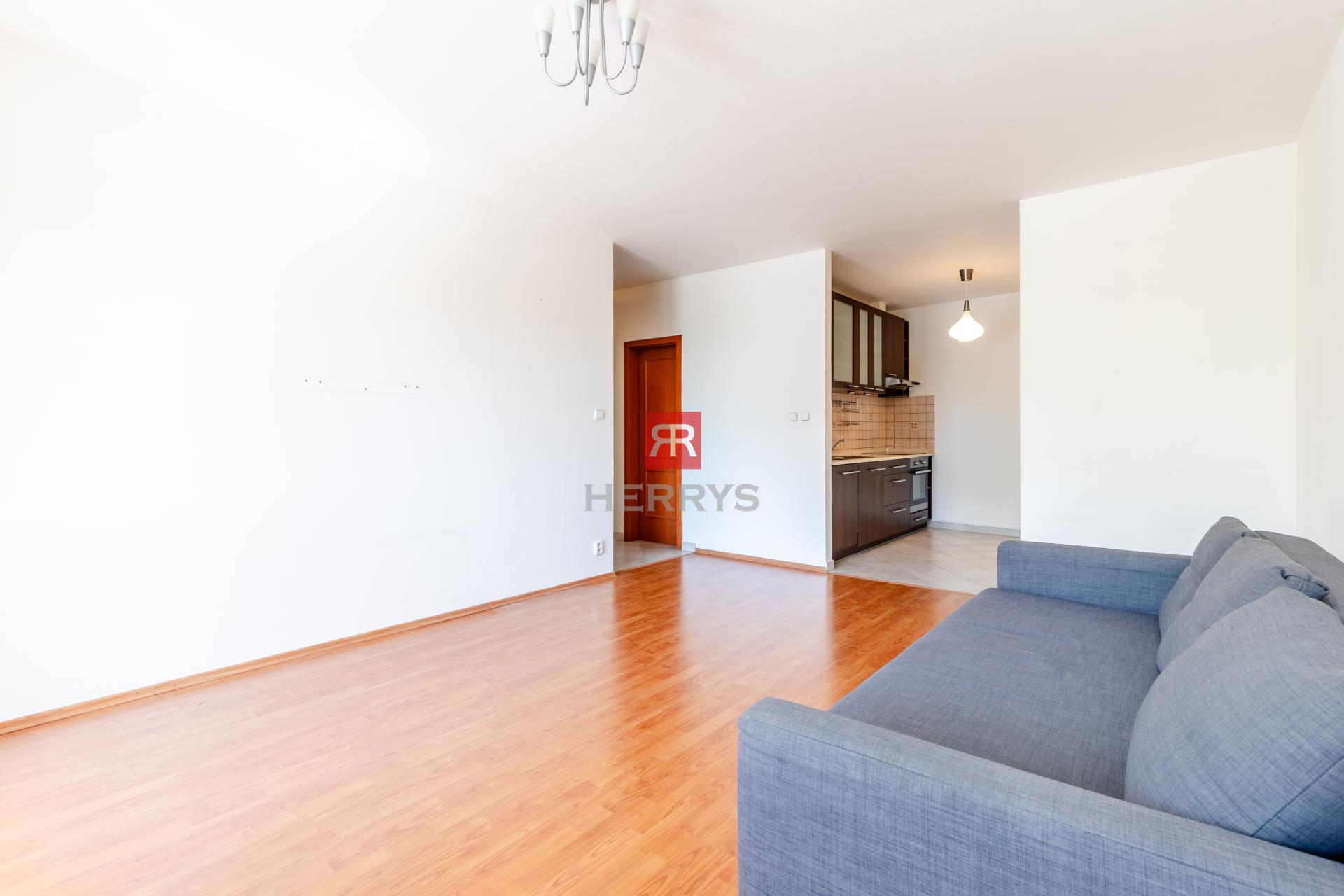 HERRYS - Spacious 2-bedroom apartment with a loggia for sale near Aupark