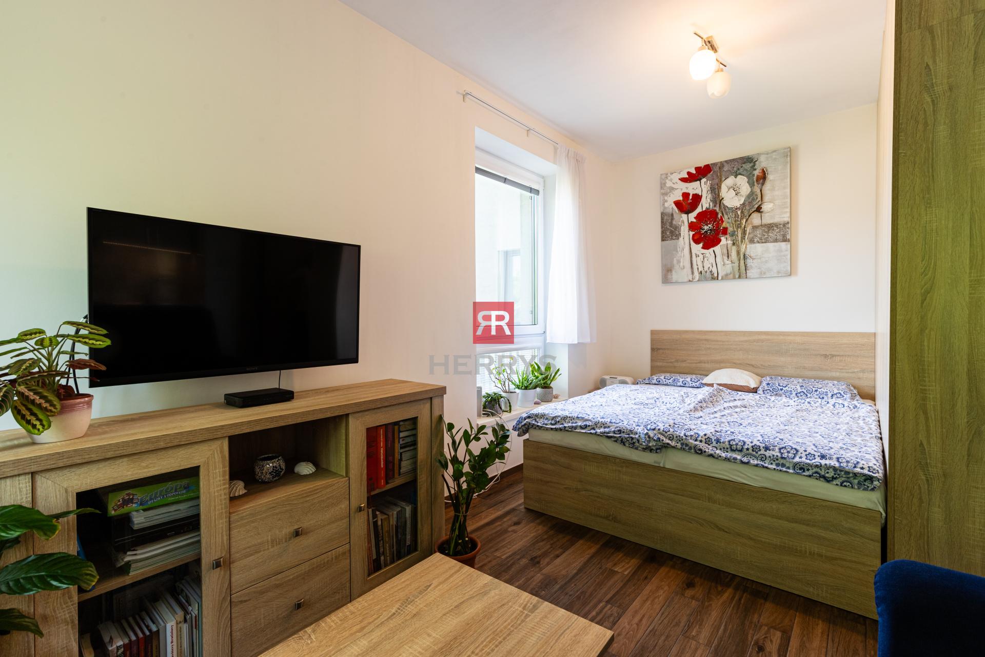 HERRYS - Cozy 1-bedroom apartment for sale on Pekná Street, surrounded by greenery and city amenities