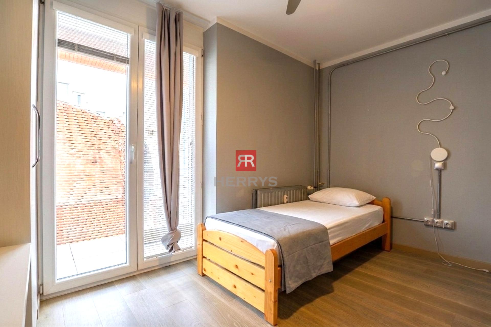 HERRYS - Cozy 4-room apartment for rent in the Old Town on Palackého Street