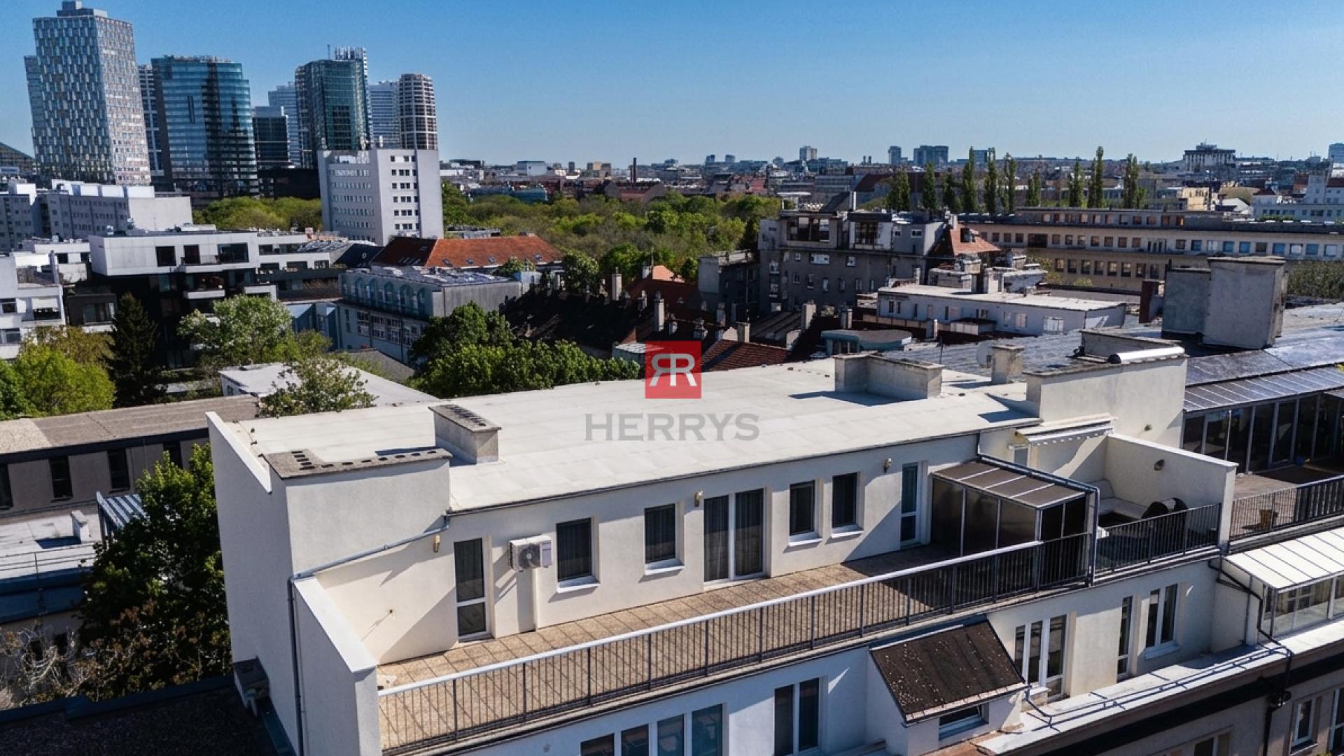 HERRYS - Na predaj veľkometrážny 4-izbový byt s krásnou terasou na Záhradníckej ulici v Starom Meste