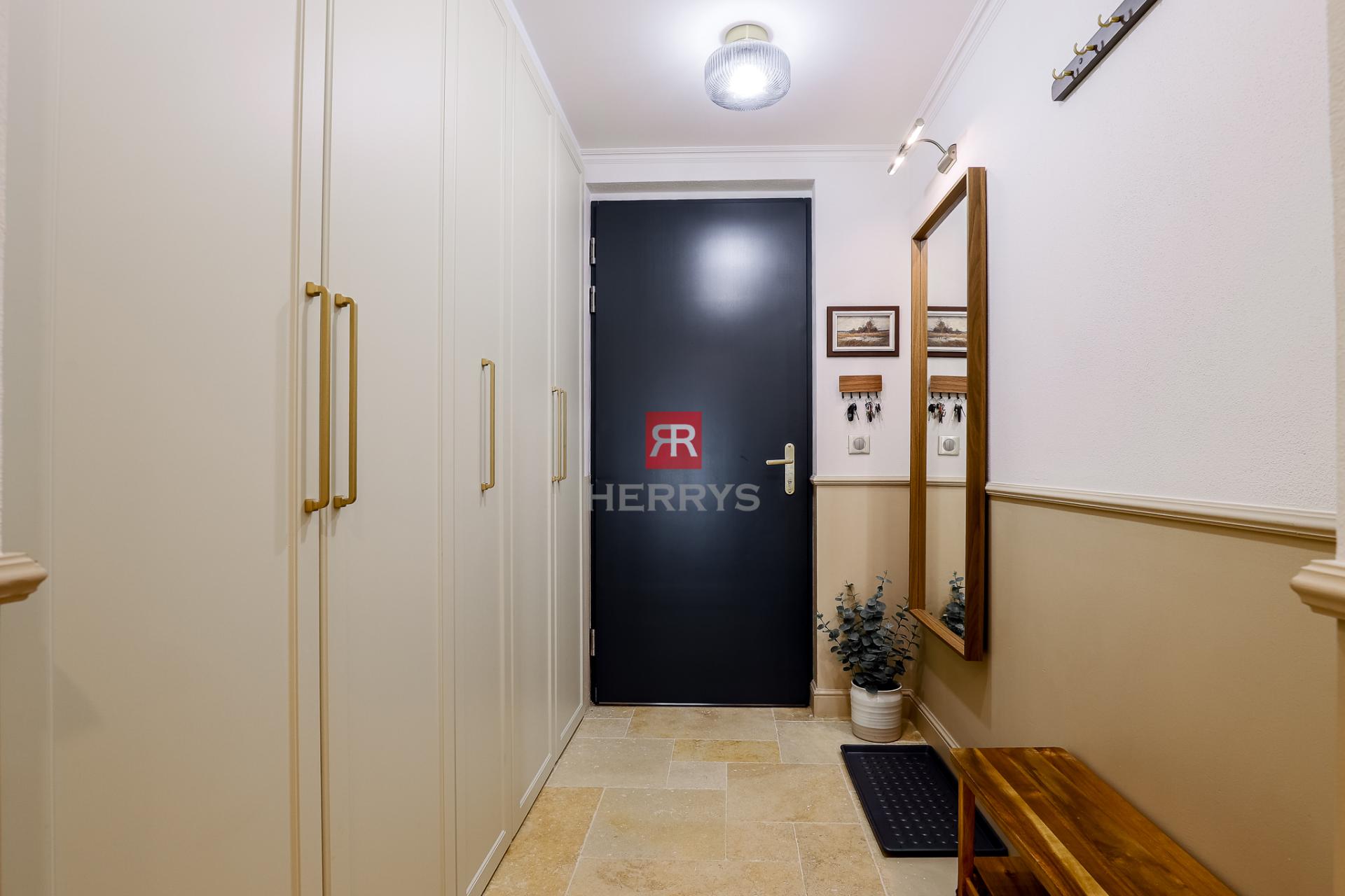 HERRYS - Na prenájom luxusný 4-izbový rodinný dom so záhradou