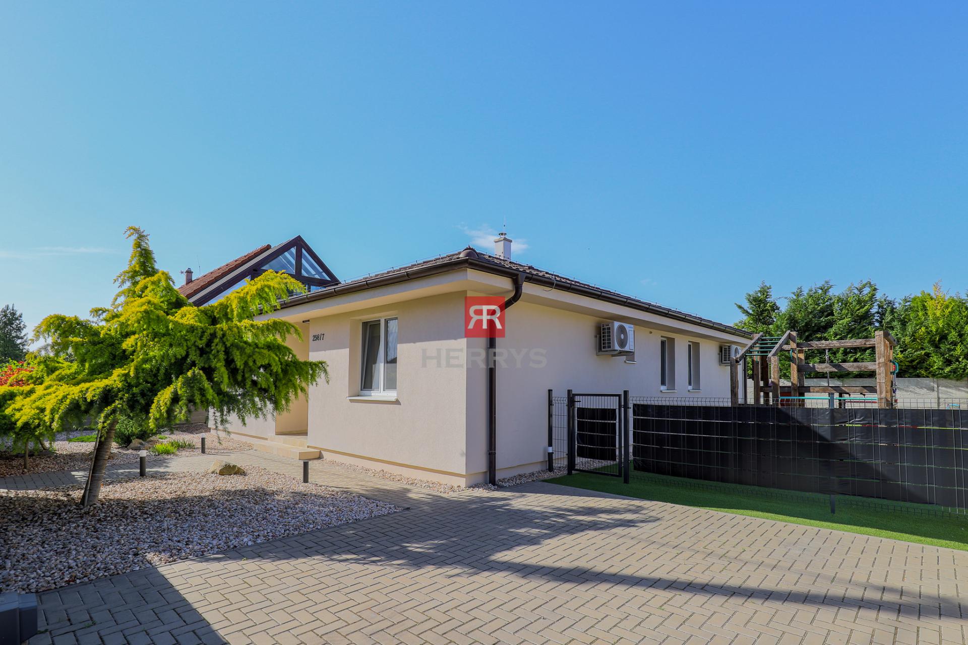 HERRYS - Na prenájom luxusný 4-izbový rodinný dom so záhradou