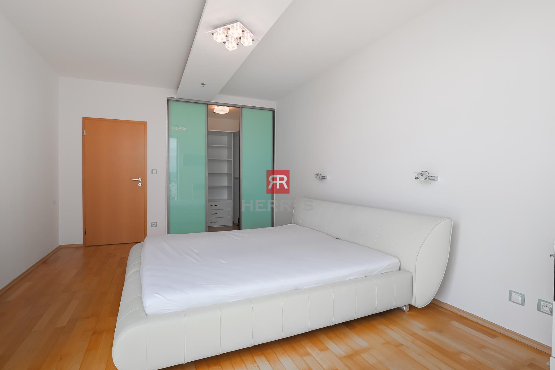 Herrys | Na prenájom krásny 2-izb. apartmán, parking, Vienna Gate