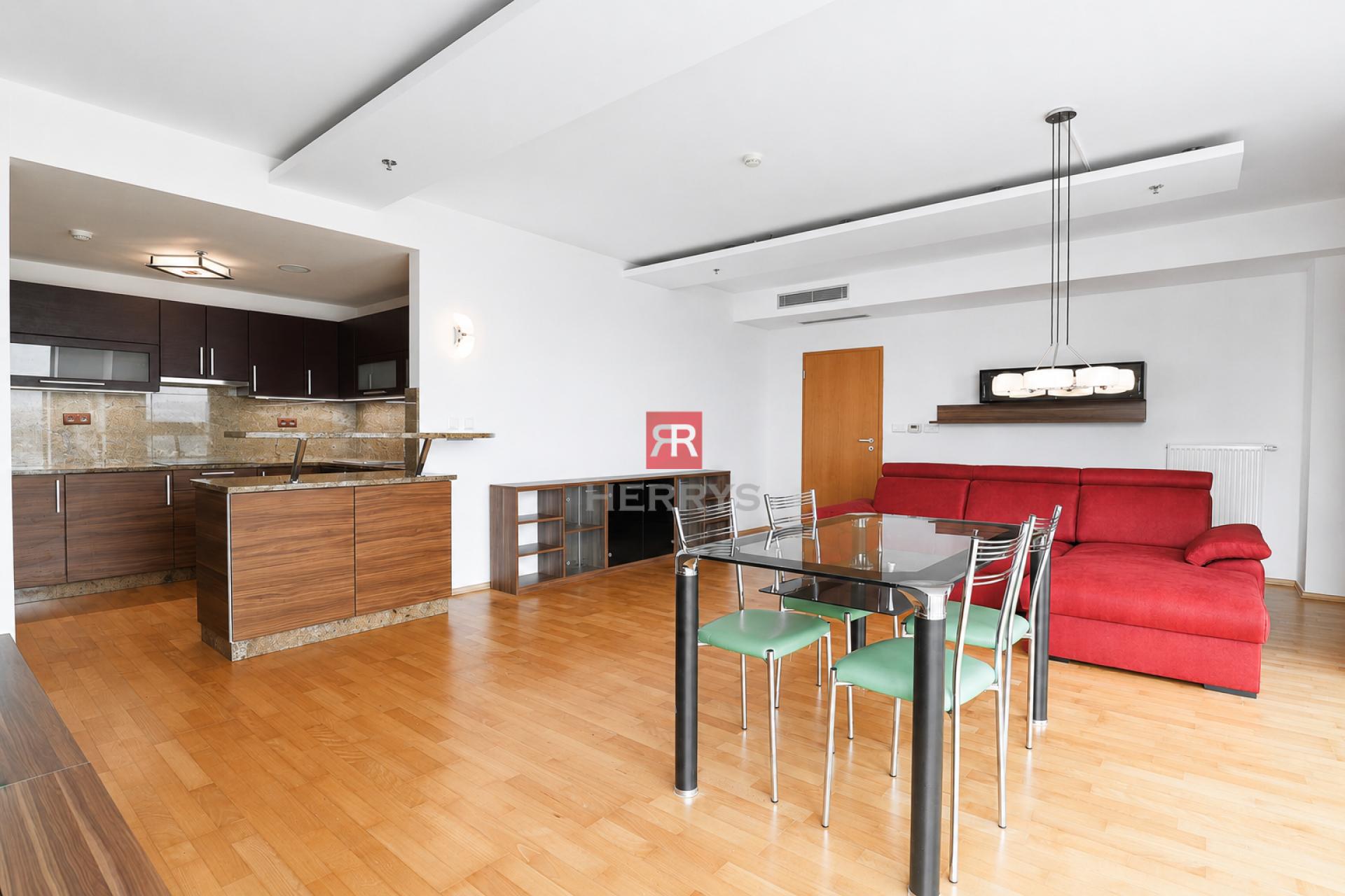 Herrys | Na prenájom krásny 2-izb. apartmán, parking, Vienna Gate