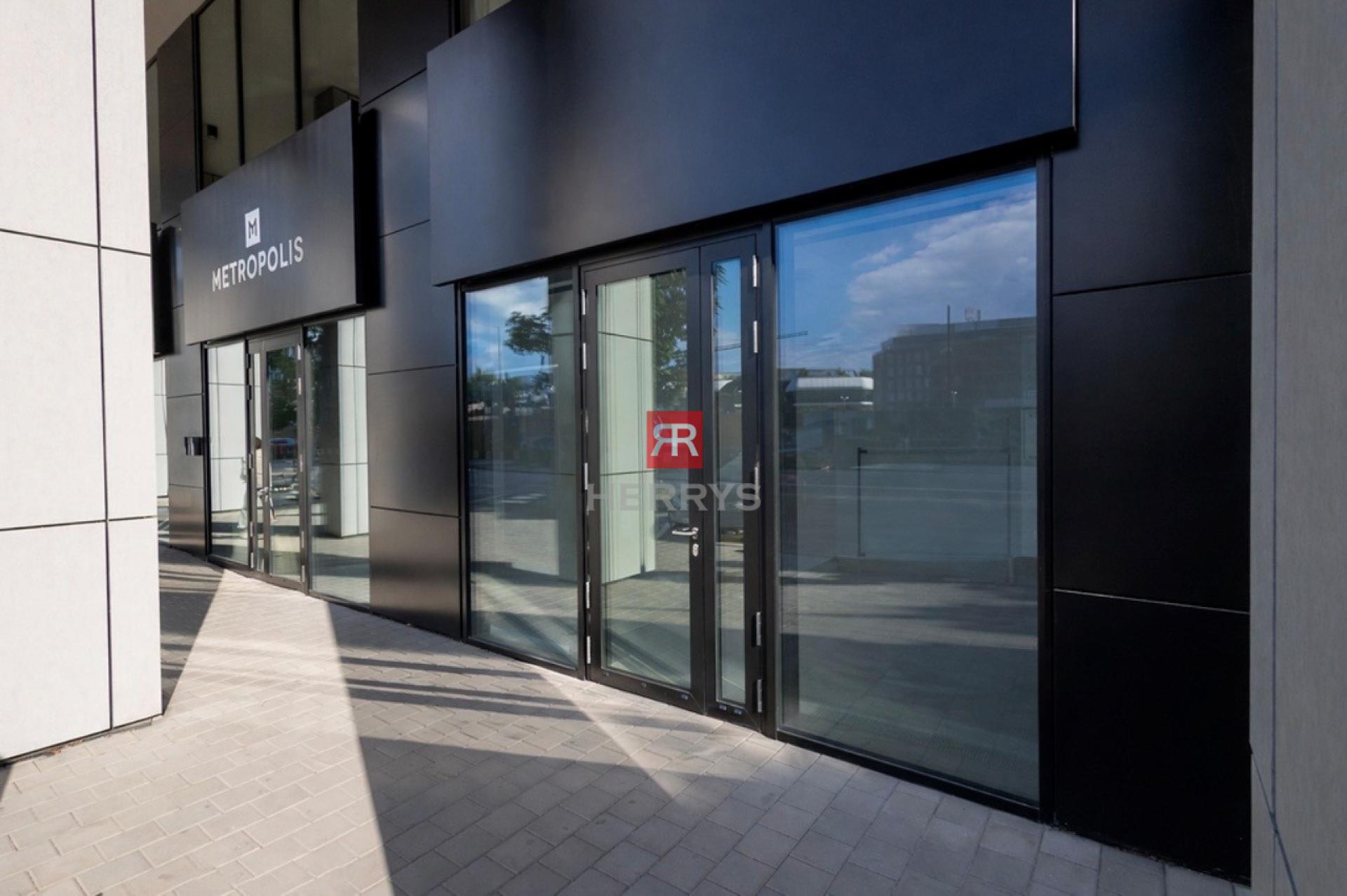 HERRYS - Na prenájom atraktívny retail priestor v prémiovom&nbsp;projekte METROPOLIS.