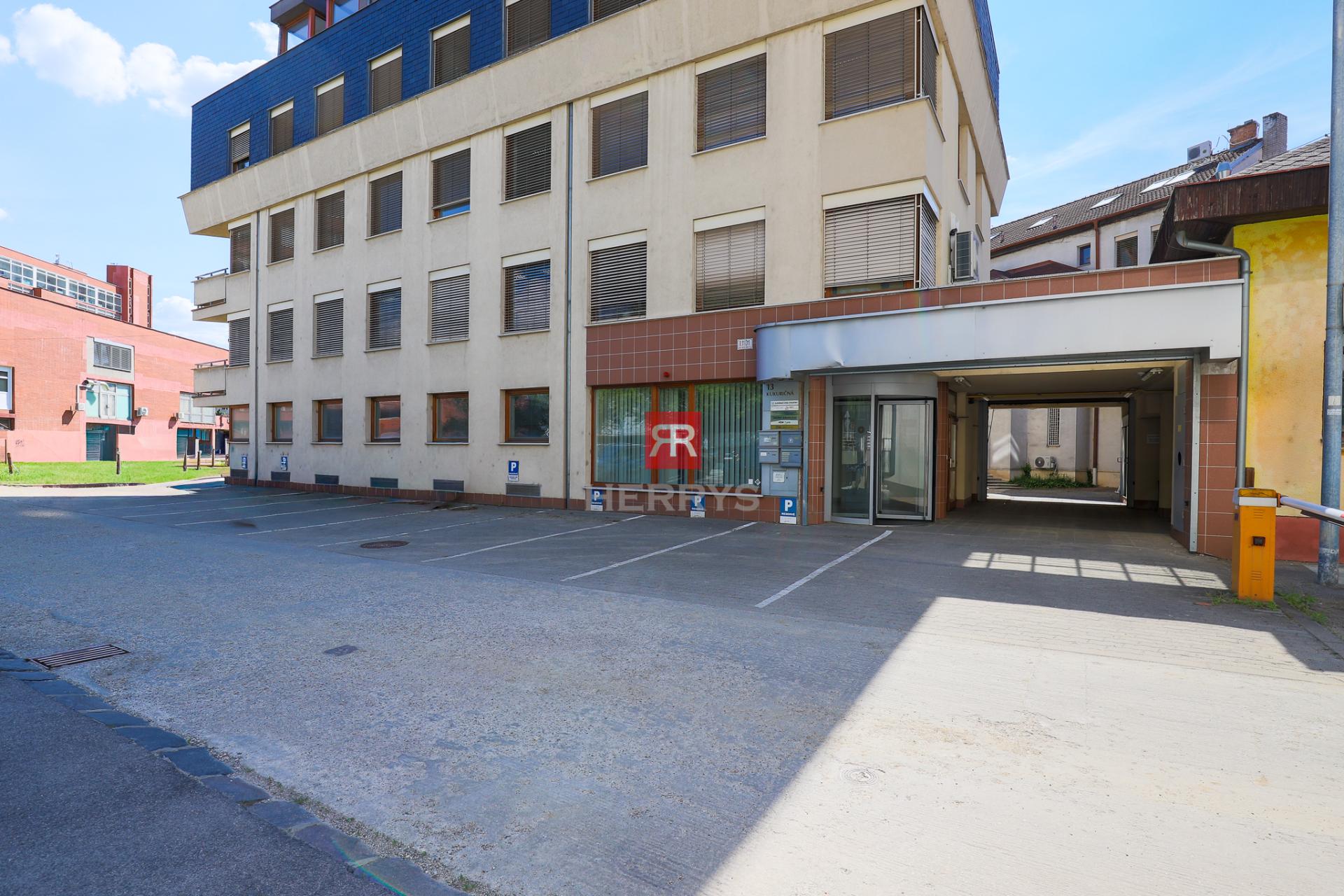 HERRYS - Na prenájom kancelárske priestory v BA -Nové mesto | 197 m² | S parkovaním