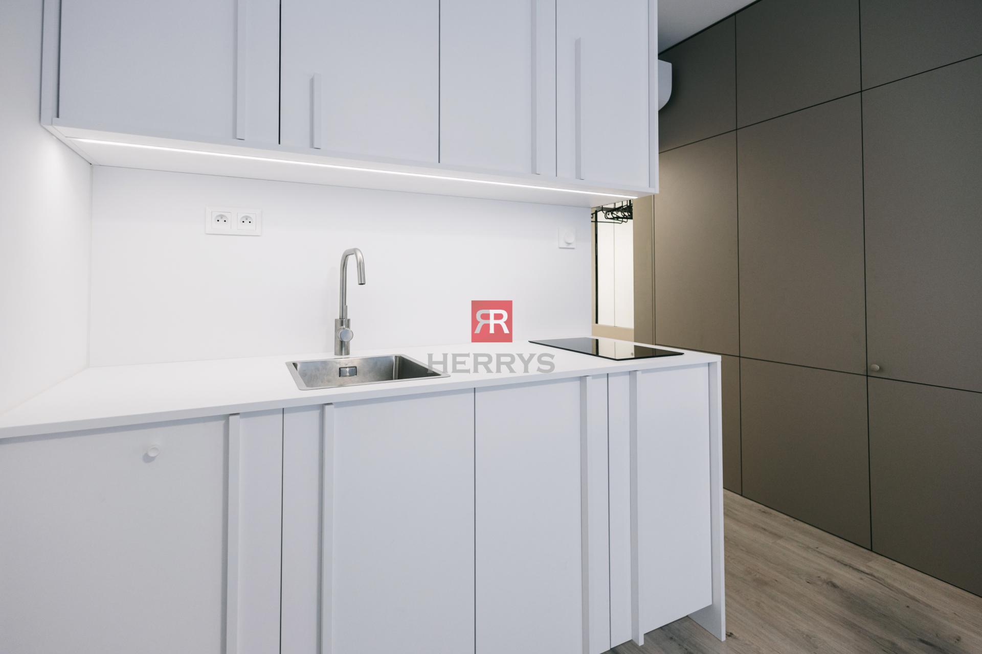 HERRYS – Stylish 1-bedroom apartment for rent in the popular project UNIQ in Slnečnice, with parking