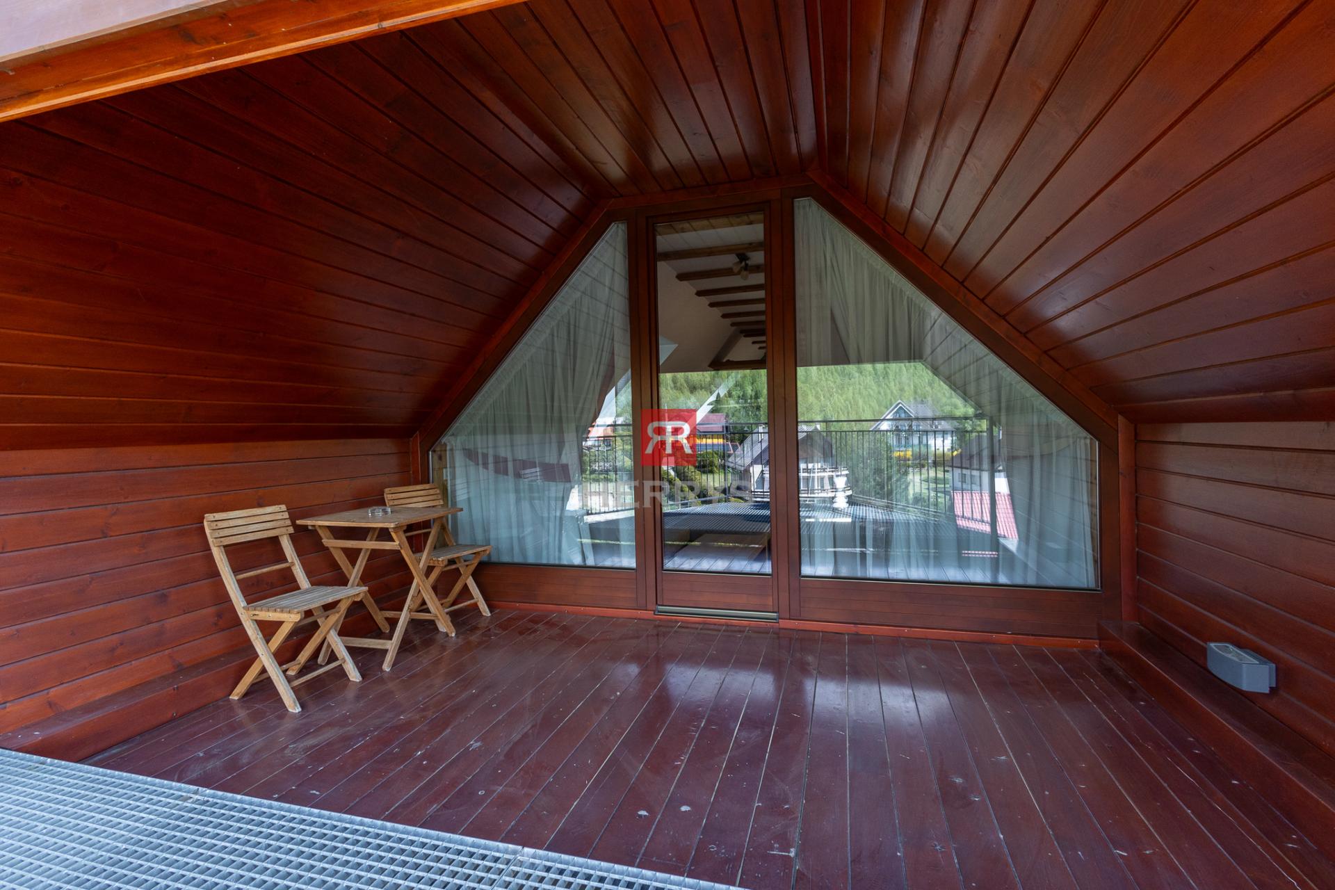 HERRYS - For sale a luxurious 4-room apartment in an exceptional location in Tatranská Lomnica