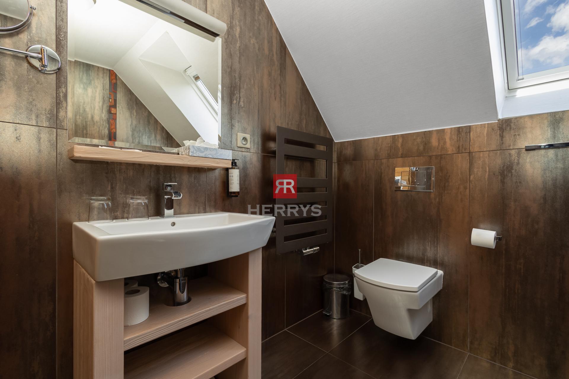 HERRYS - For sale a luxurious 4-room apartment in an exceptional location in Tatranská Lomnica