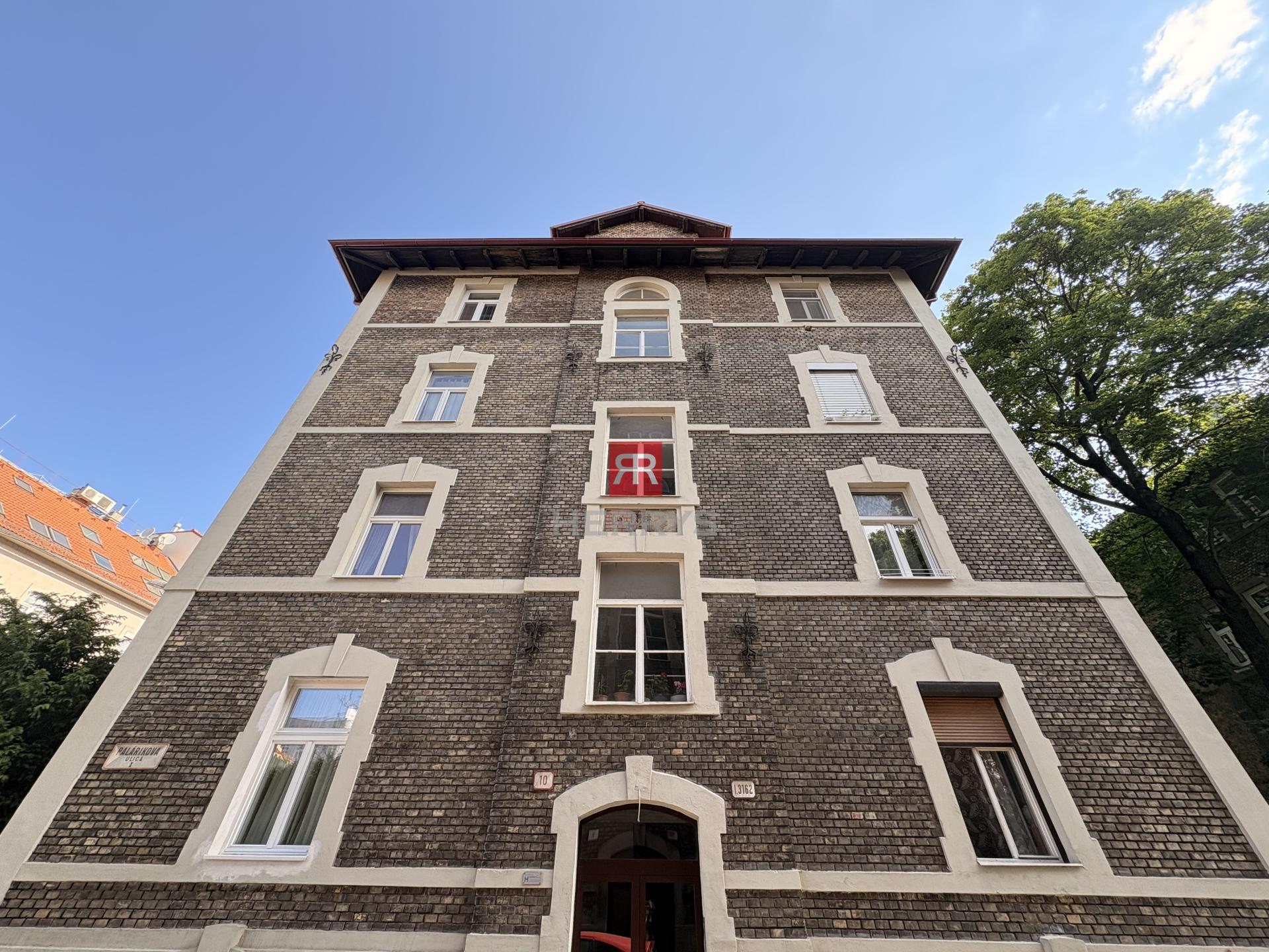 HERRYS - Exceptional 3-bedroom loft apartment for sale in the center of Bratislava on Palárikova&nbsp;