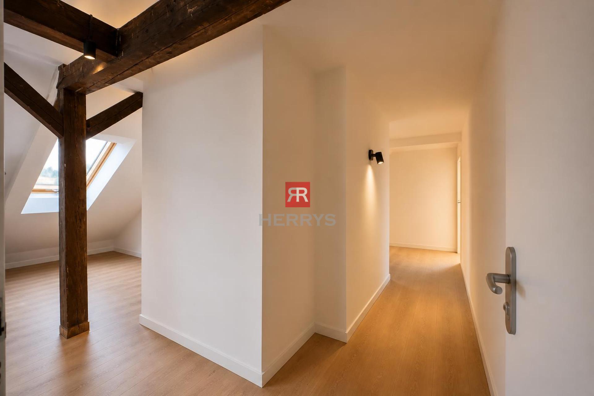 HERRYS - Exceptional 3-bedroom loft apartment for sale in the center of Bratislava on Palárikova&nbsp;