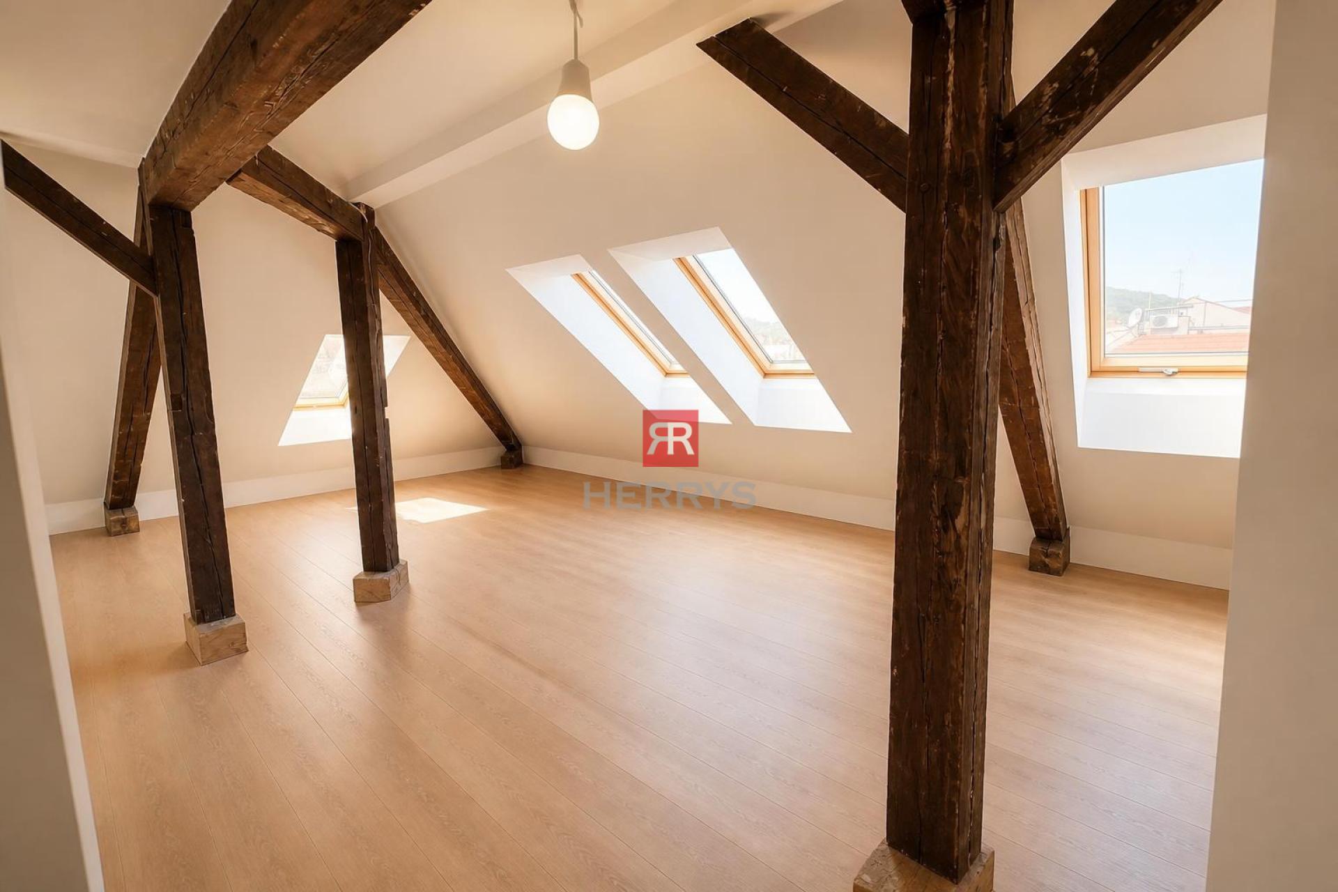 HERRYS - Exceptional 3-bedroom loft apartment for sale in the center of Bratislava on Palárikova&nbsp;