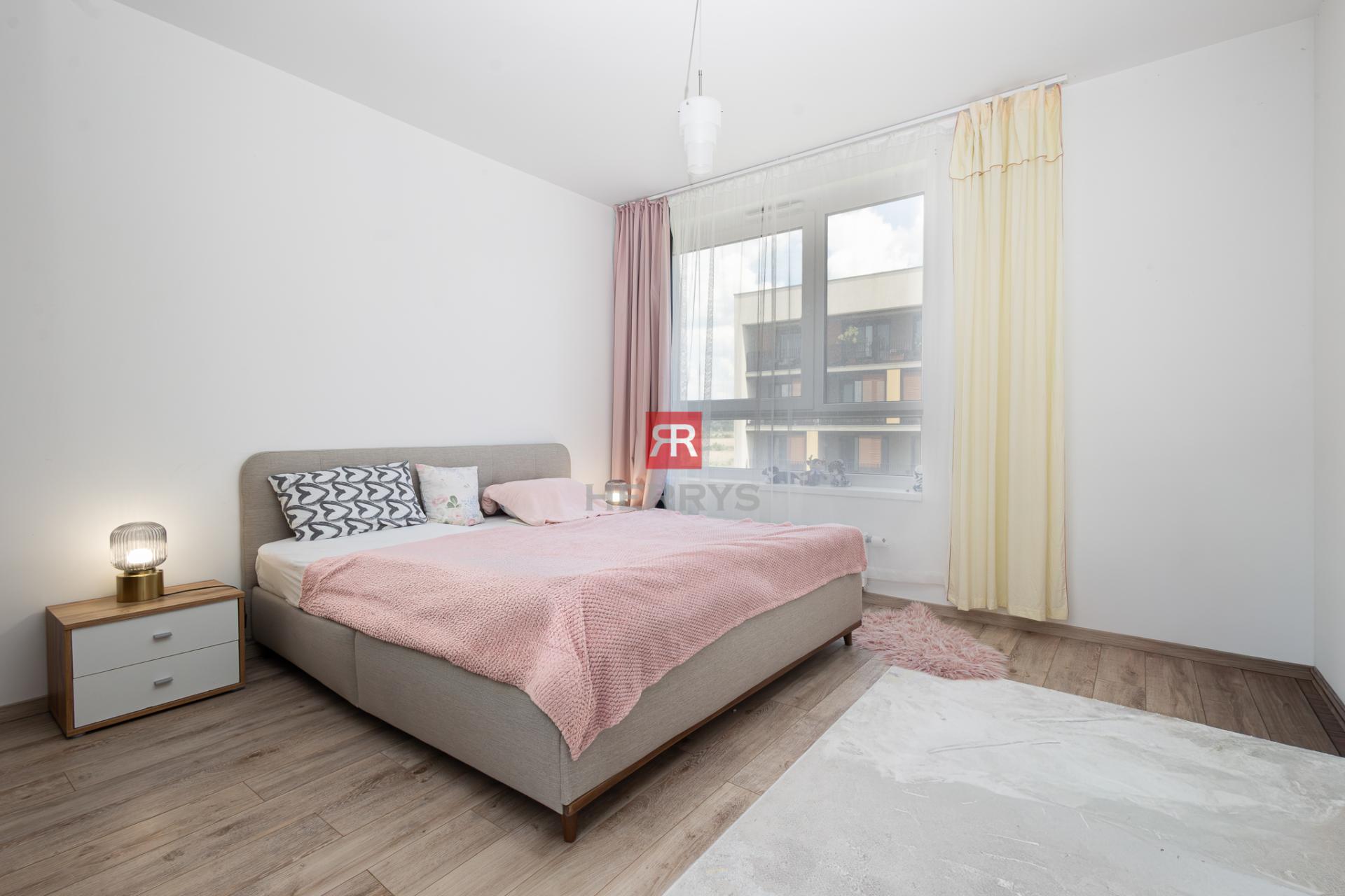 HERRYS - Na predaj svetlý a tichý 3 izbový byt s balkónom a parkovacím státím v novostavbe BORY
