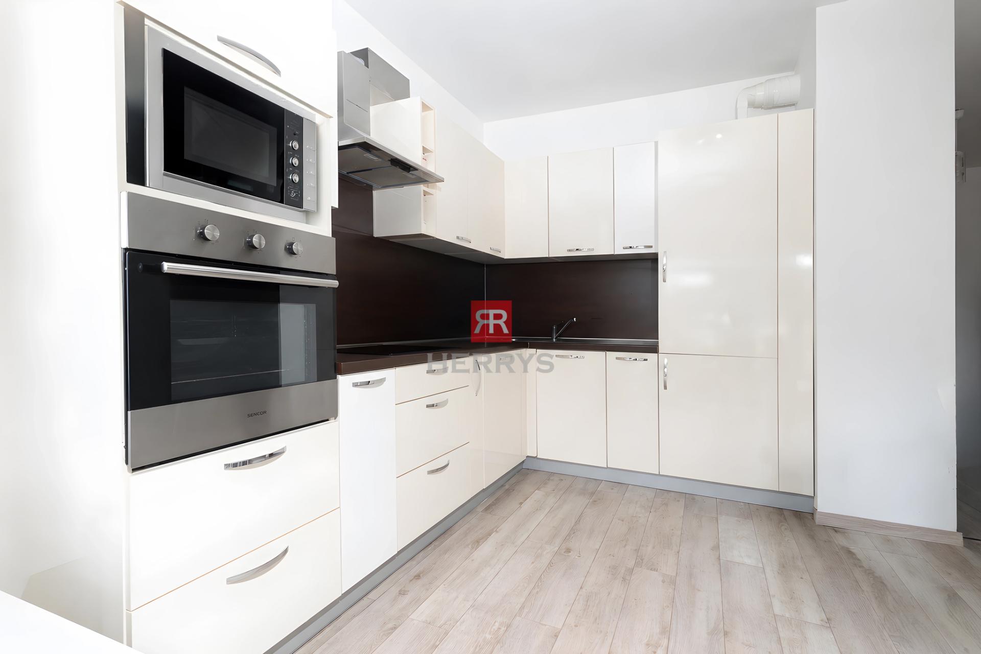 HERRYS - Na predaj svetlý a tichý 3 izbový byt s balkónom a parkovacím státím v novostavbe BORY
