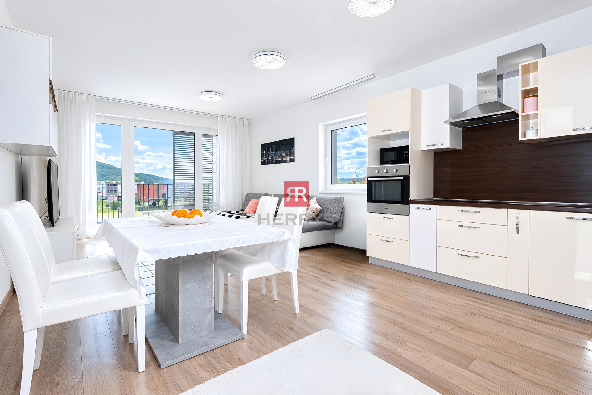 HERRYS - Na predaj svetlý a tichý 3 izbový byt s balkónom a parkovacím státím v novostavbe BORY