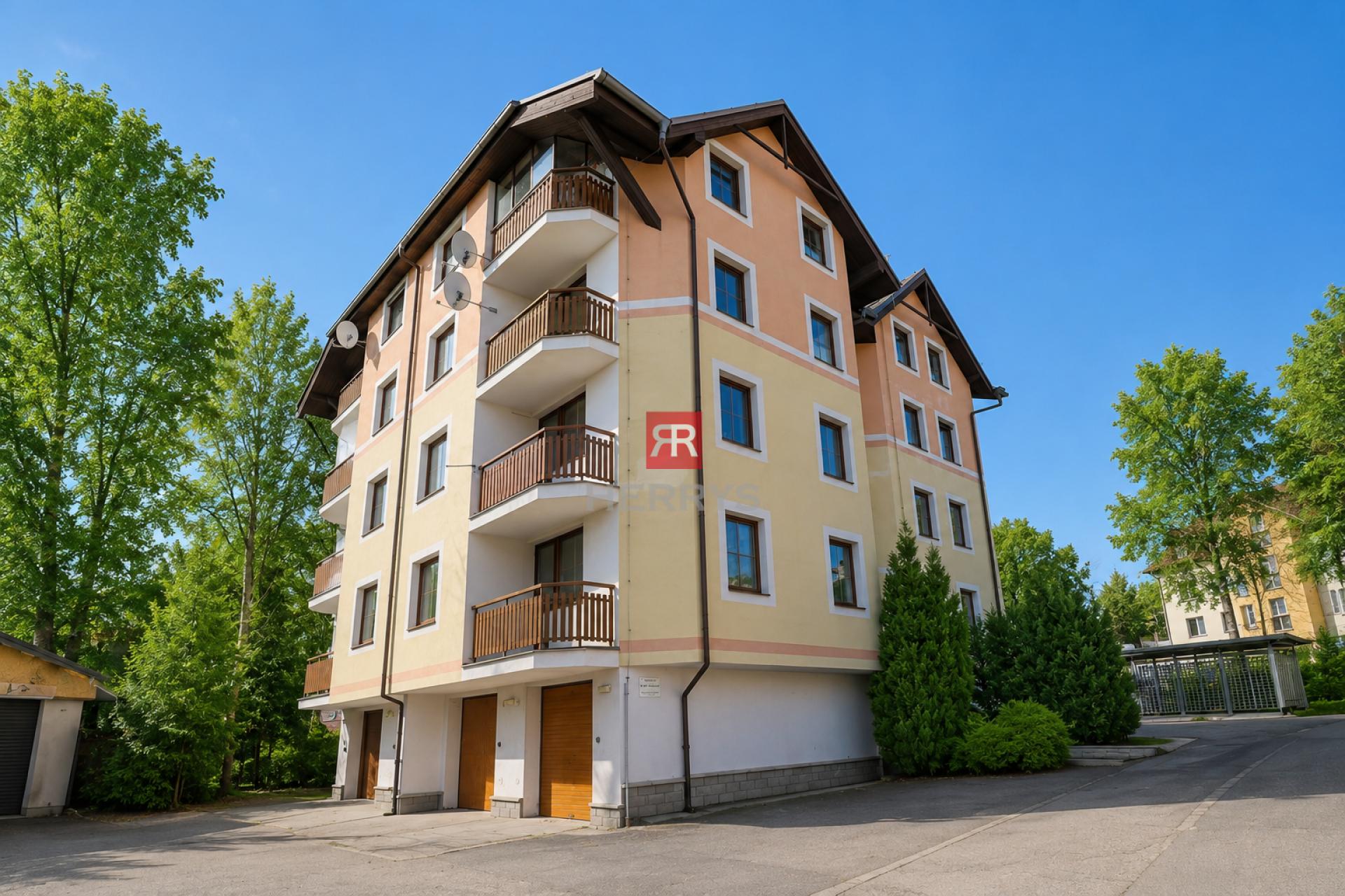 HERRYS - Na predaj 2 izbový &nbsp;byt so samostatnou kuchyňou uprostred Vysokých Tatier - Dolný Smokovec