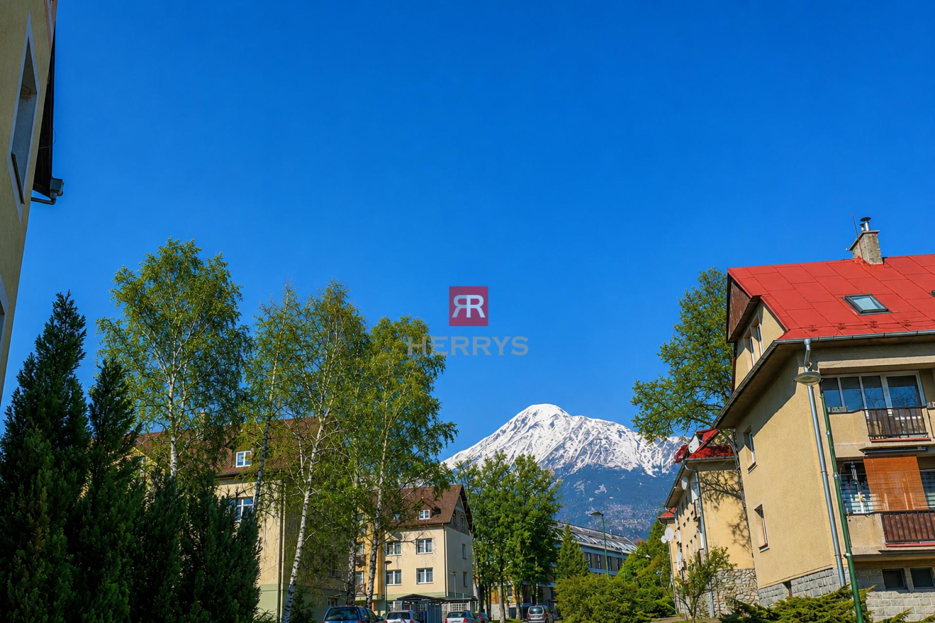 HERRYS - Na predaj 2 izbový &nbsp;byt so samostatnou kuchyňou uprostred Vysokých Tatier - Dolný Smokovec