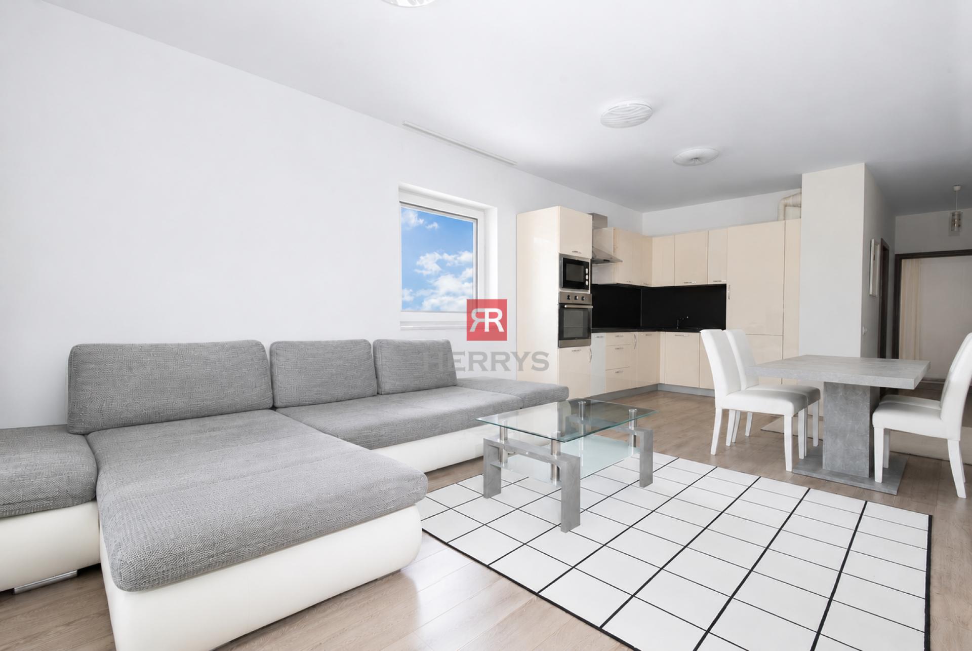 HERRYS – Bright 3-Room Apartment for Sale with Balcony &amp; Parking in New BORY Development