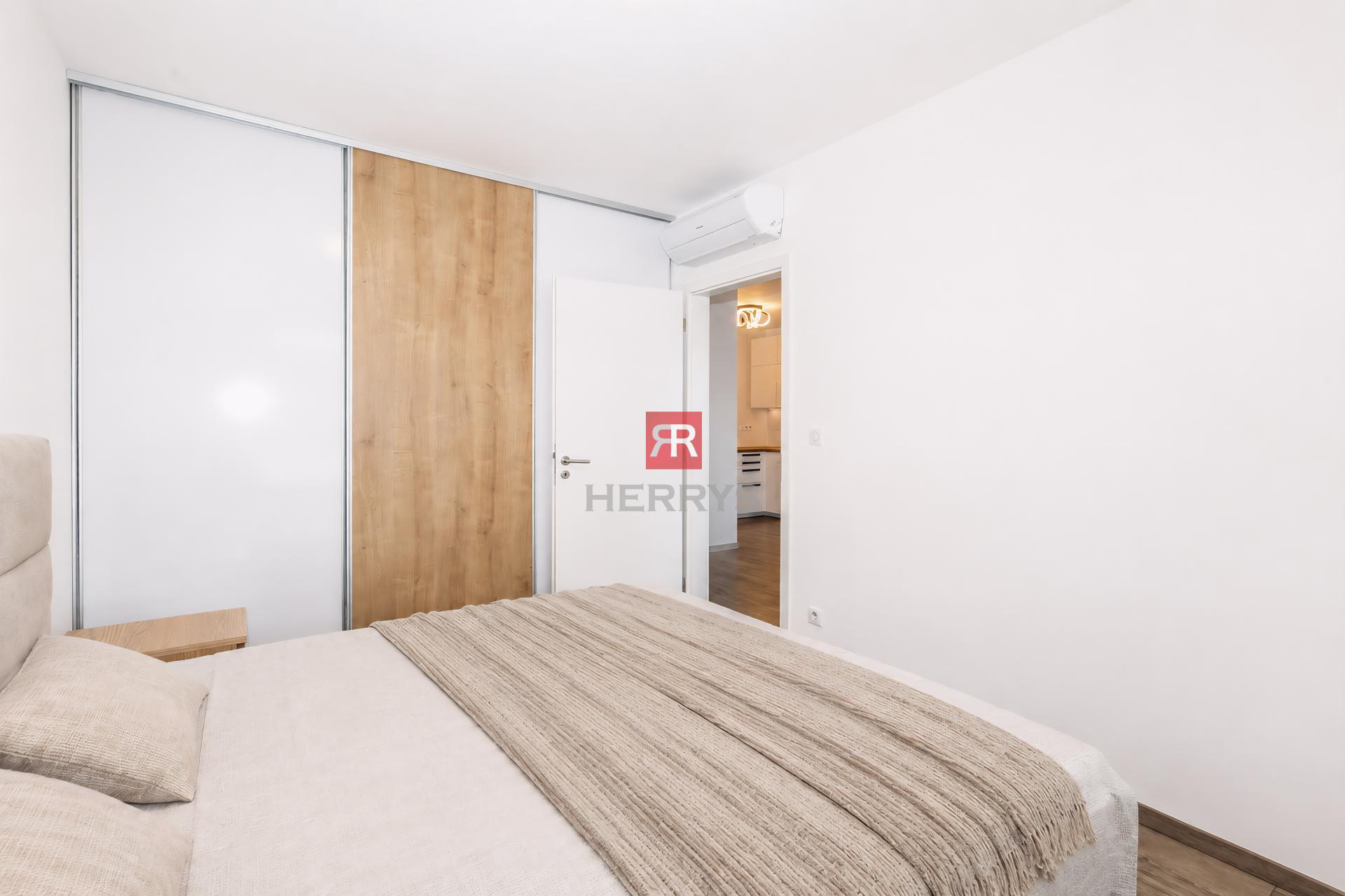 HERRYS - For rent designer 2-room apartment in the premium Stein project