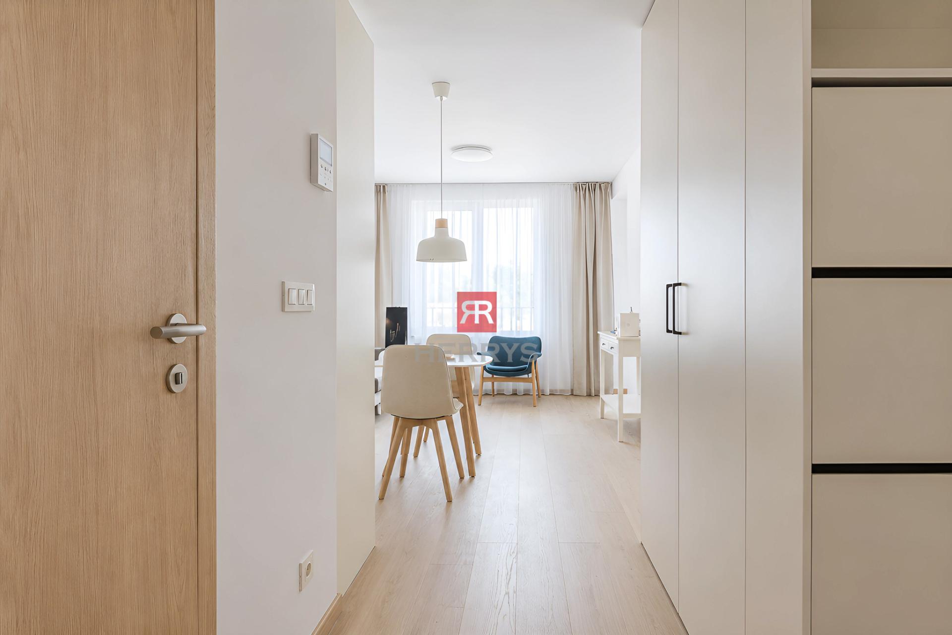 HERRYS – Na prenájom úplne nový dizajnový 1,5-izbový byt v prestížnom projekte Florian Residence | parkovanie a pivnica