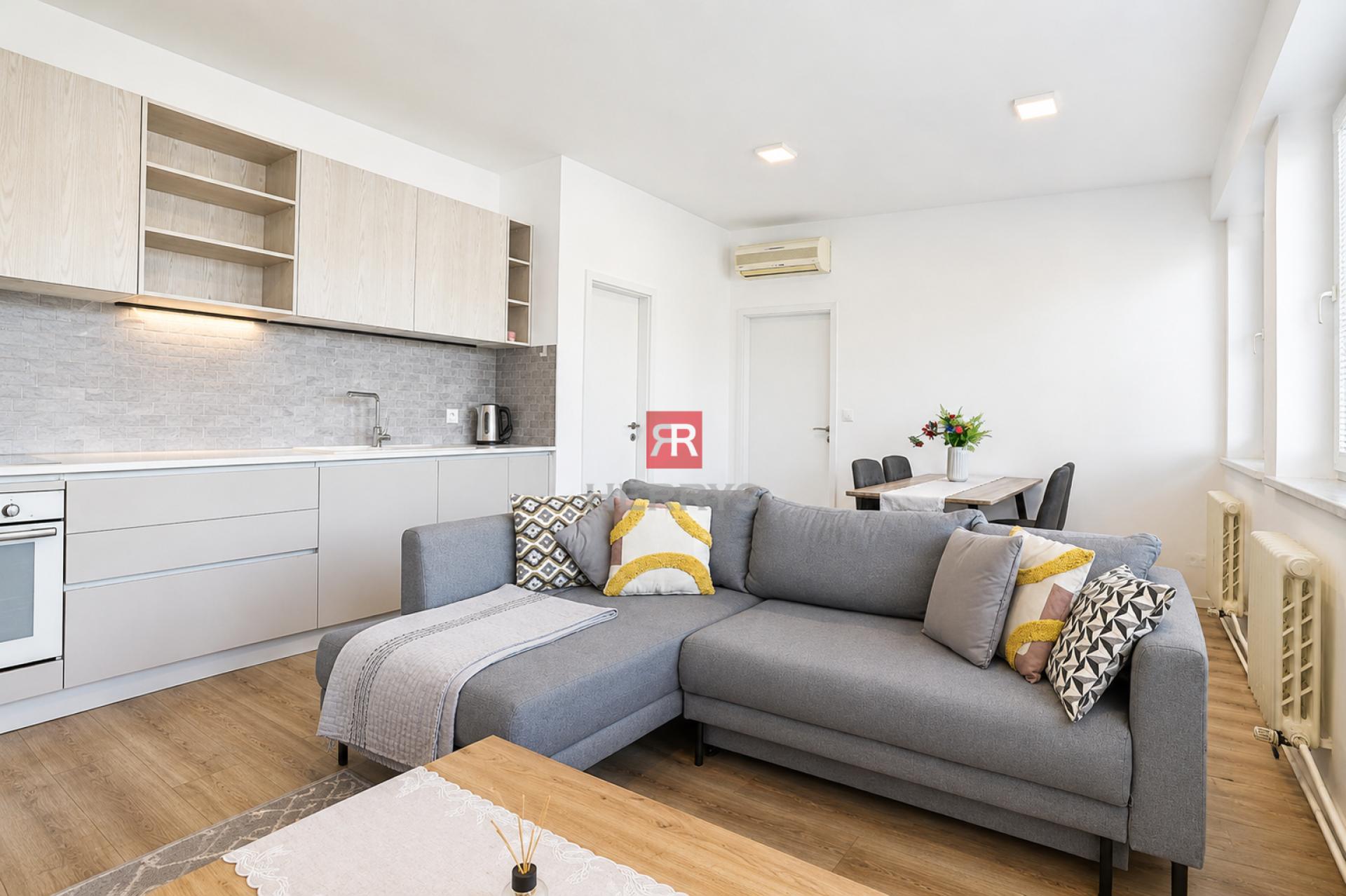 HERRYS - Furnished, spacious 2-room apartment for rent on Kolískova Street, small dog welcome