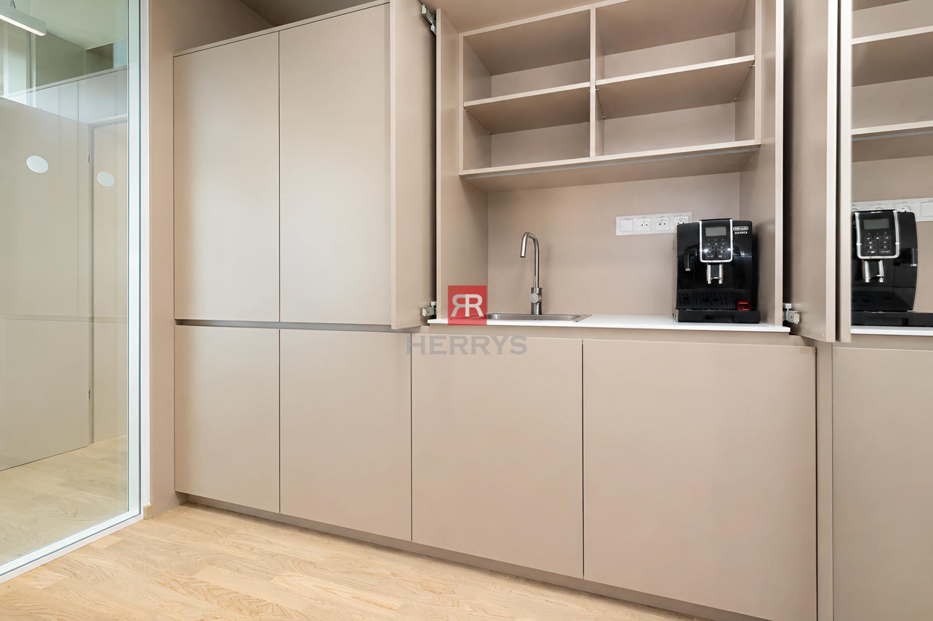 HERRYS - Representative office space for rent with a beautiful view in the ZWIRN OFFICE project