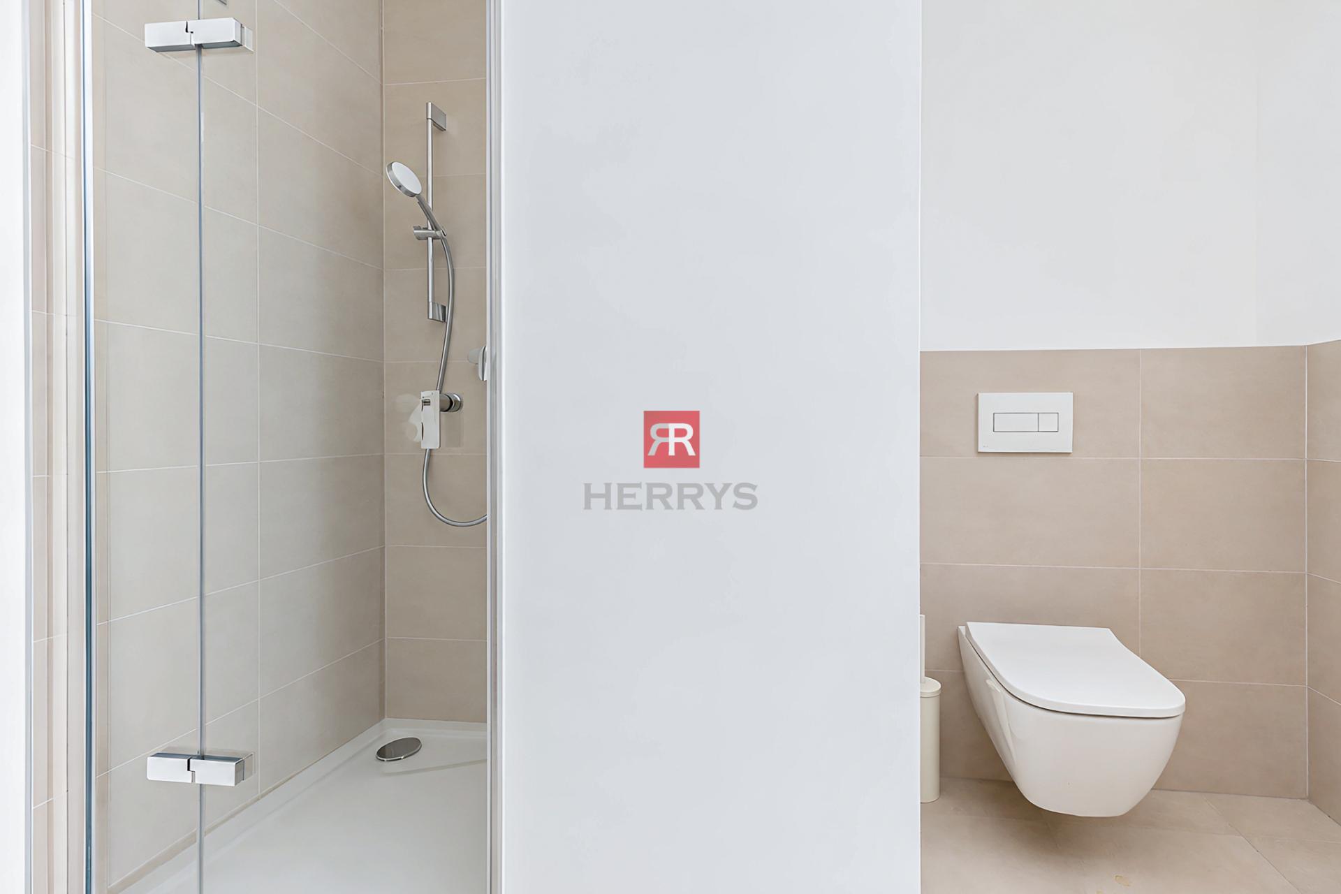 HERRYS - Representative office space for rent with a beautiful view in the ZWIRN OFFICE project