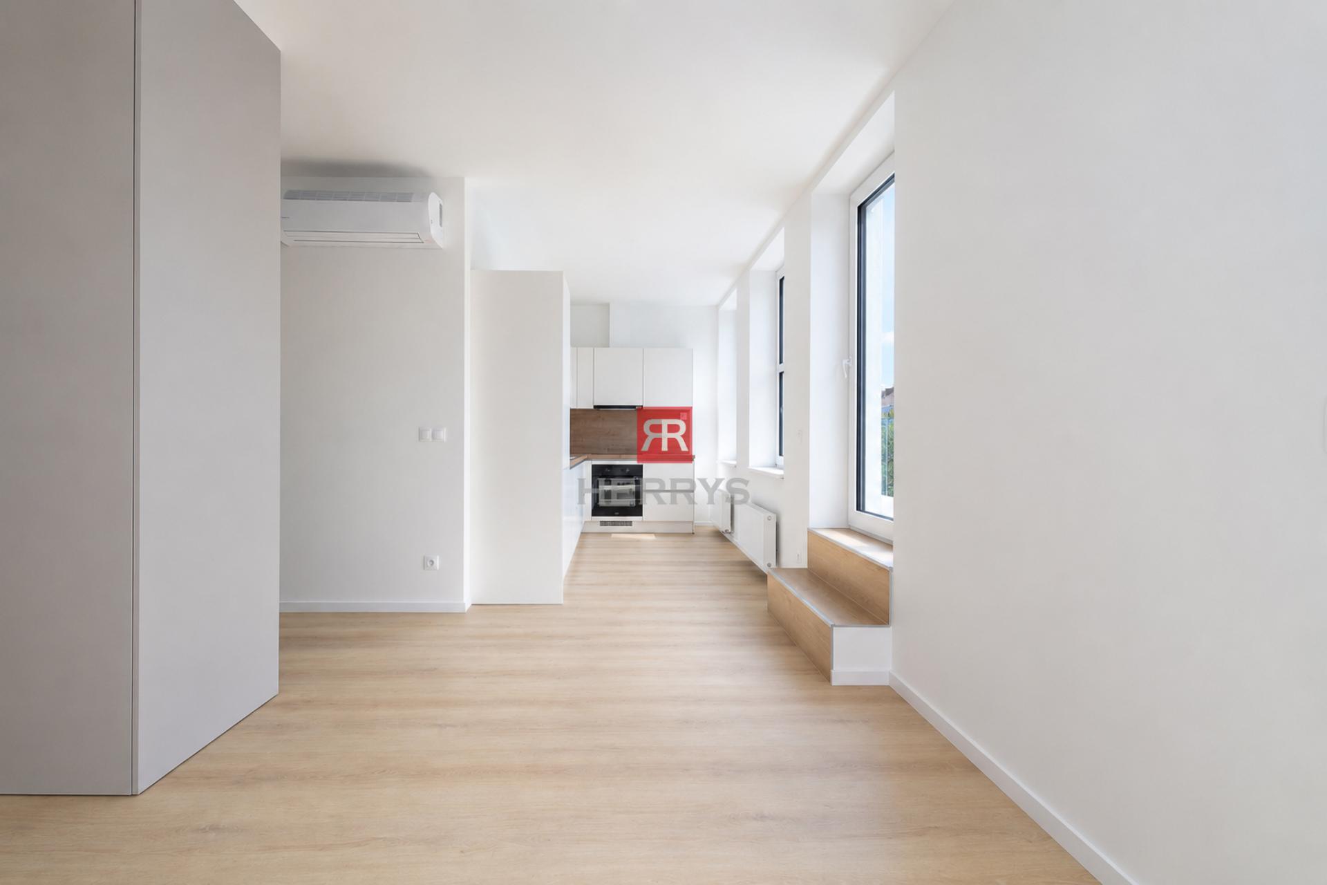 HERRYS – Na predaj 1-izbový apartmán s terasou v projekte UNO Poštová
