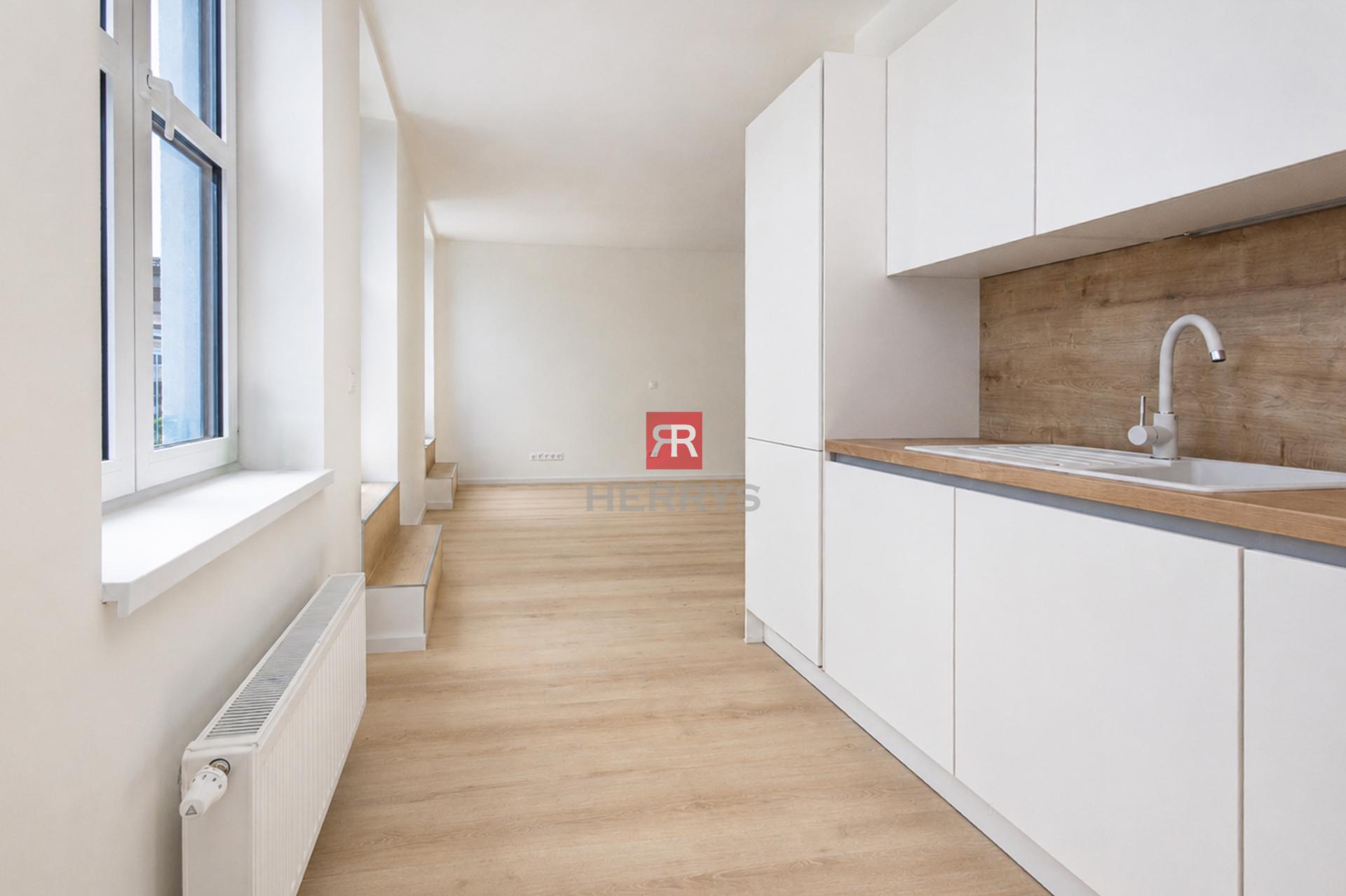 HERRYS – Na predaj 1-izbový apartmán s terasou v projekte UNO Poštová