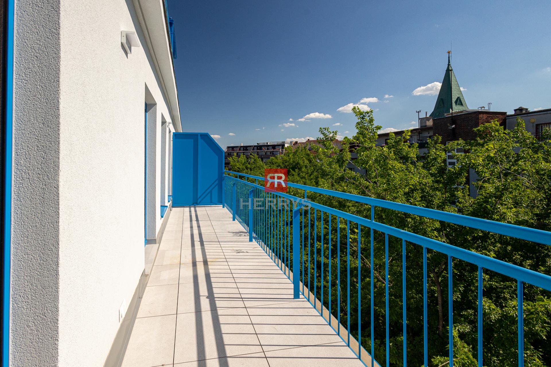 HERRYS – Na predaj 1-izbový apartmán s terasou v projekte UNO Poštová