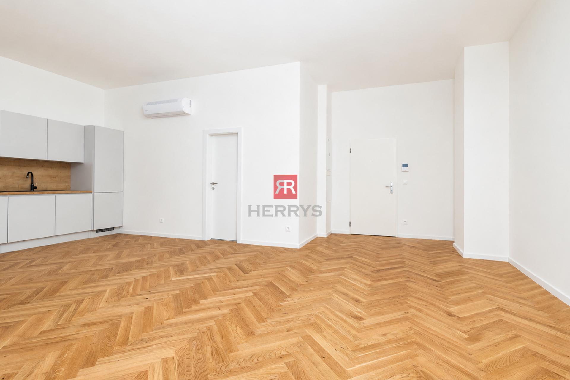 HERRYS – For Sale: 1,5-Room Apartment in the centre of Bratislava’s Old Town&nbsp;