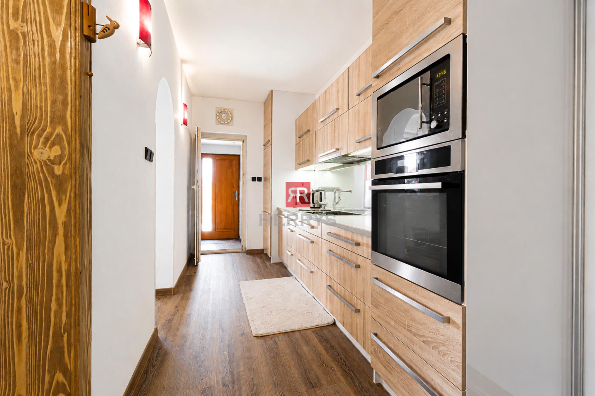 HERRYS – Spacious Family House for Sale, Ideal for Multi-Generational Living in Devínska Nová Ves