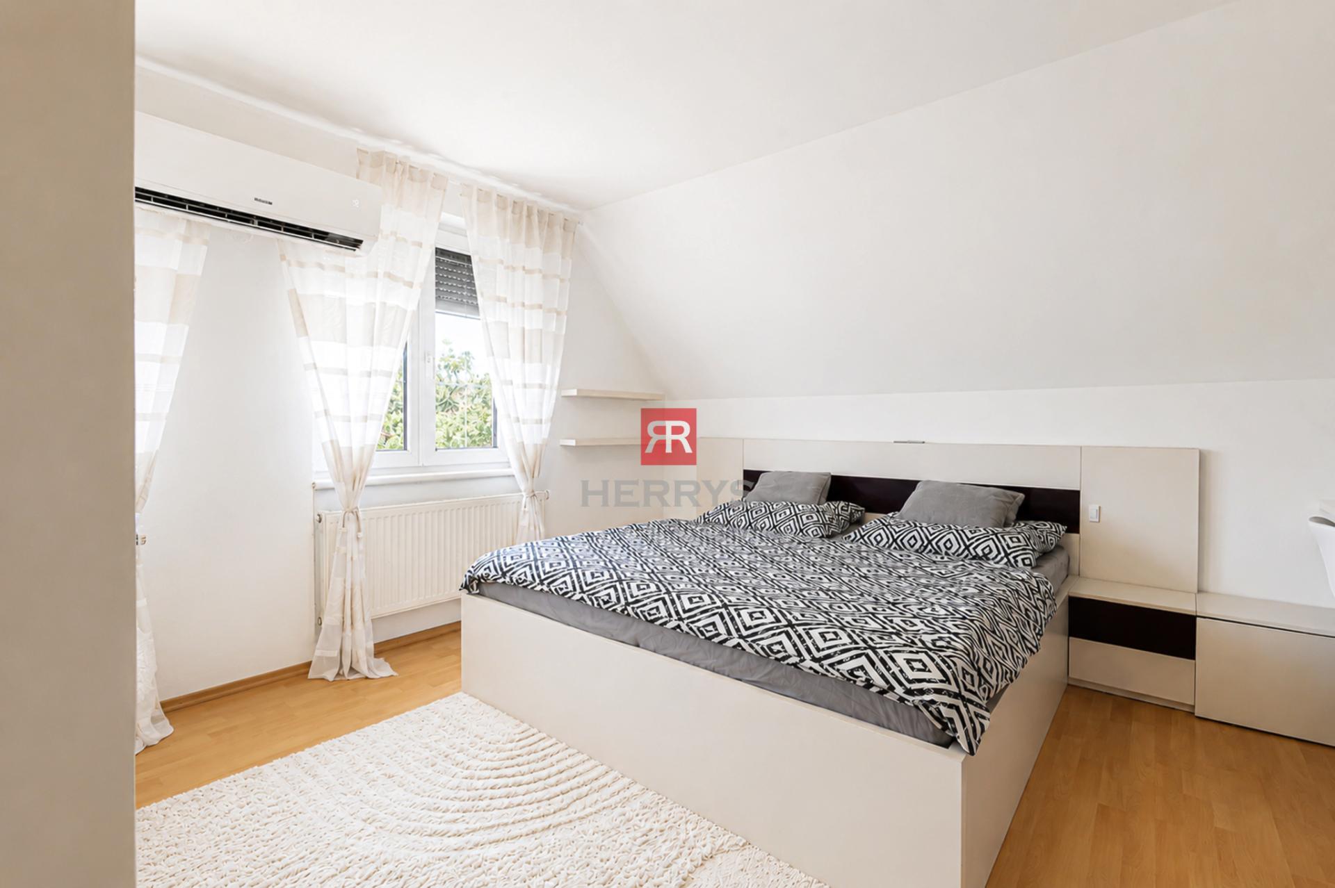 HERRYS – Spacious Family House for Sale, Ideal for Multi-Generational Living in Devínska Nová Ves