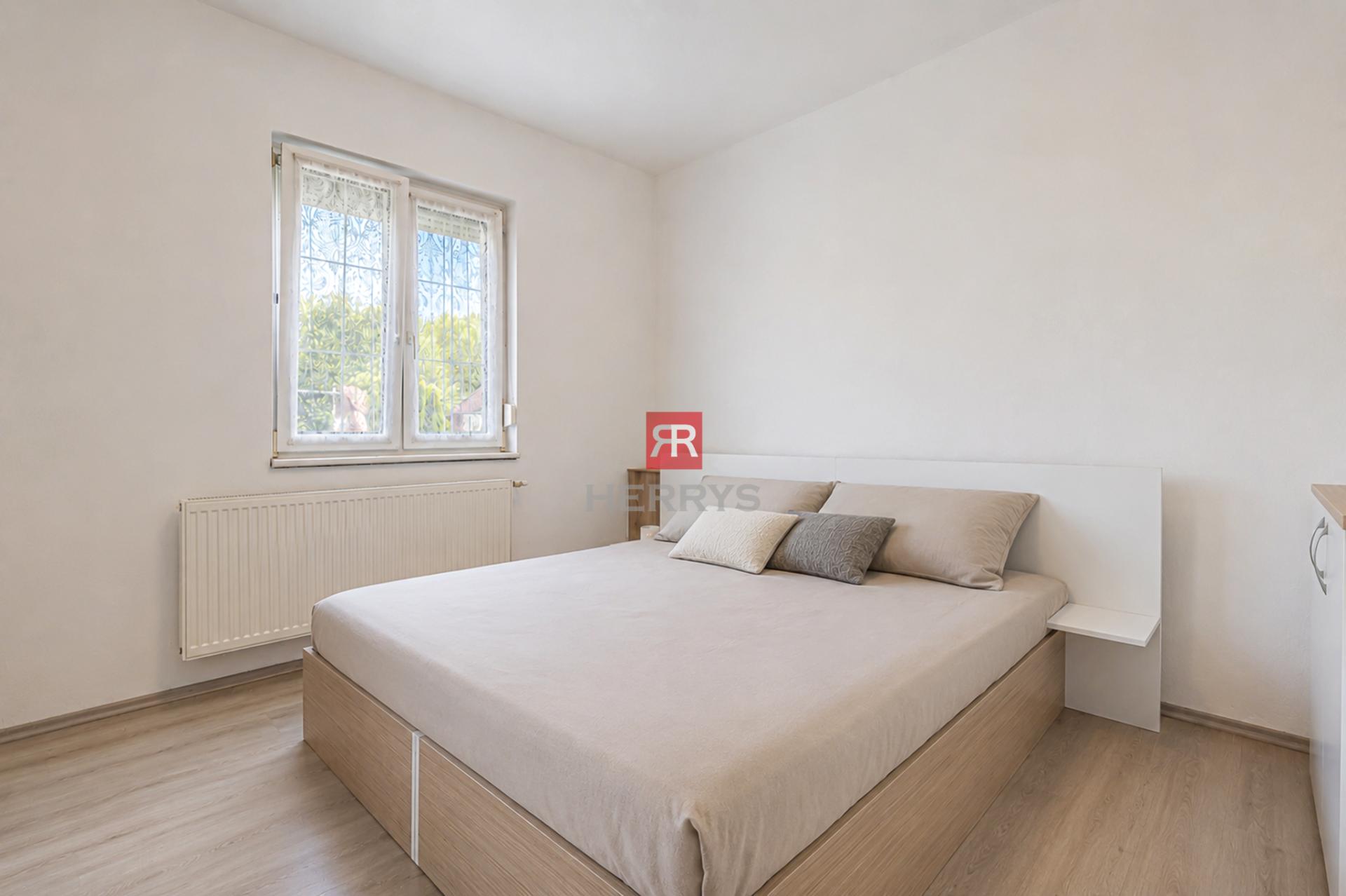 HERRYS – Spacious Family House for Sale, Ideal for Multi-Generational Living in Devínska Nová Ves