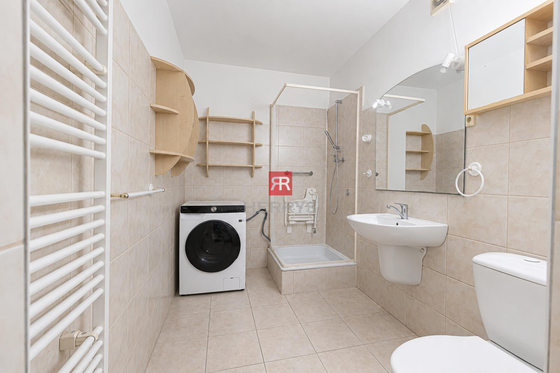 HERRYS – Spacious Family House for Sale, Ideal for Multi-Generational Living in Devínska Nová Ves