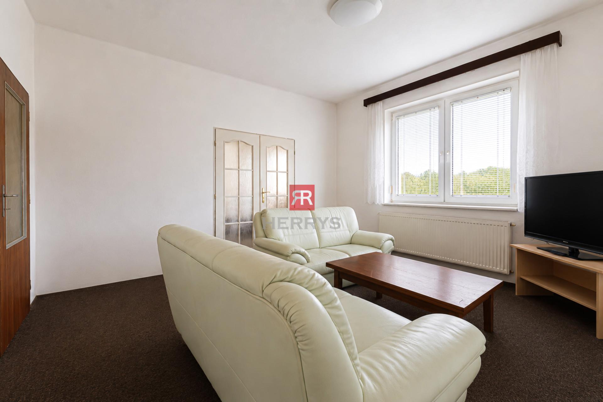 HERRYS – Spacious Family House for Sale, Ideal for Multi-Generational Living in Devínska Nová Ves