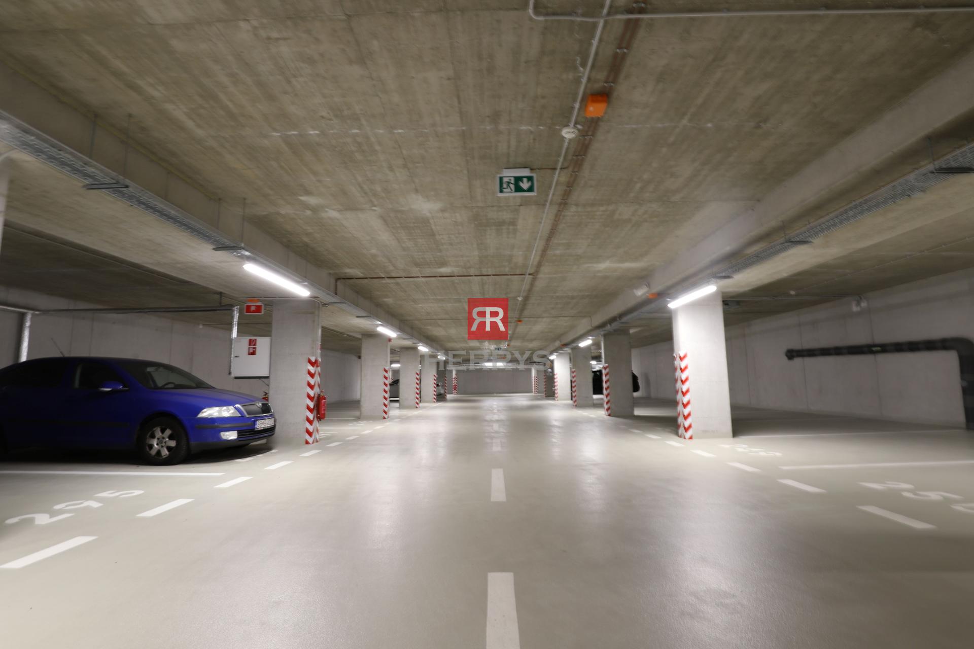 HERRYS - Na prenájom atraktívny 2-izbový apartmán s parkovacím miestom v komplexe METROPOLIS