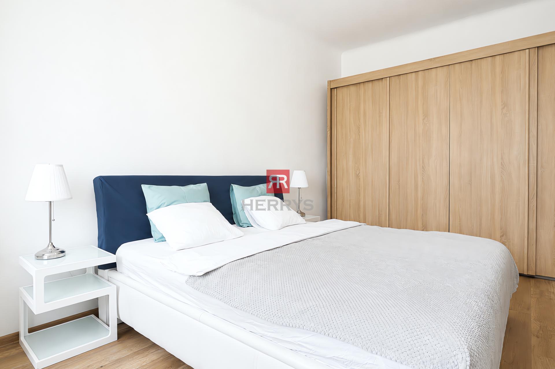 HERRYS - Exceptional 2-bedroom apartment with high ceilings for rent in the Old Town - Dobrovičova&nbsp;