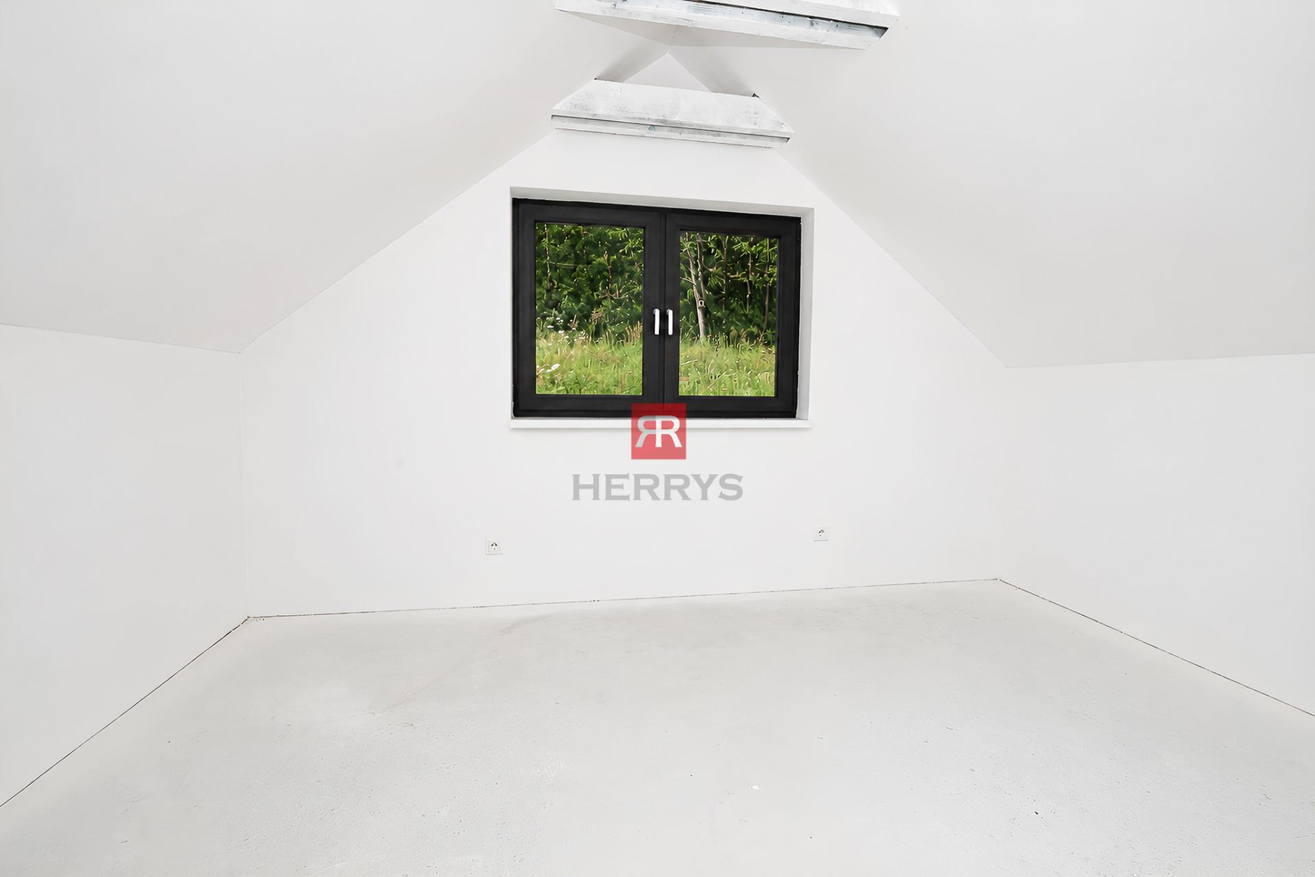 HERRYS - Na predaj moderná chata pri tajchu | Hodruša-Hámre | Súkromný areál, sauna v srdci Štiavnických vrchov